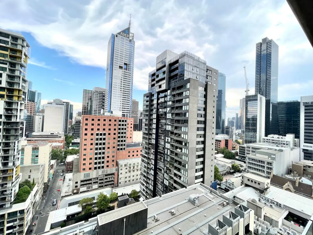 City Views Oasis - 2BR Apartment in Melbourne CBD 10