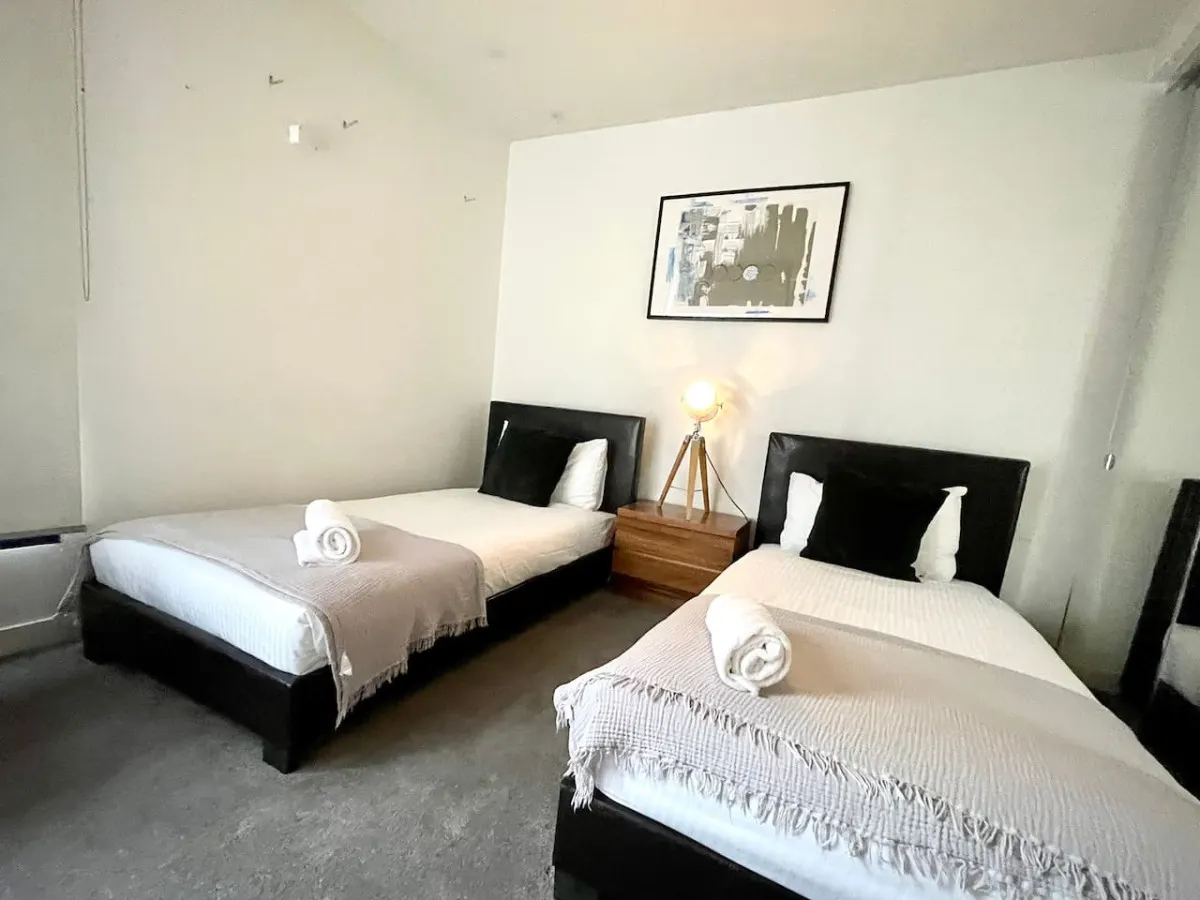 City Views Oasis - 2BR Apartment in Melbourne CBD 3
