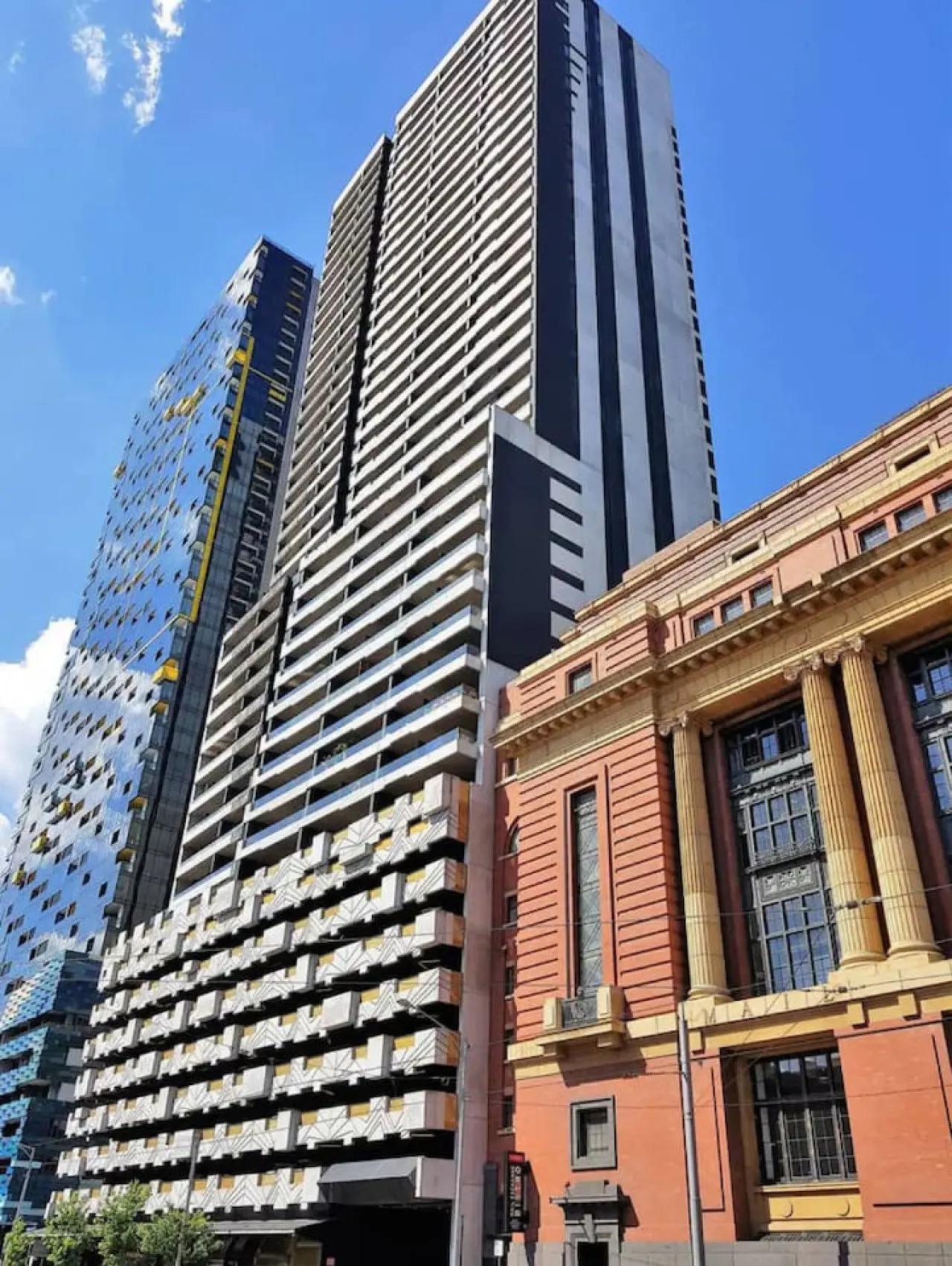 City Views Oasis - 2BR Apartment in Melbourne CBD 6