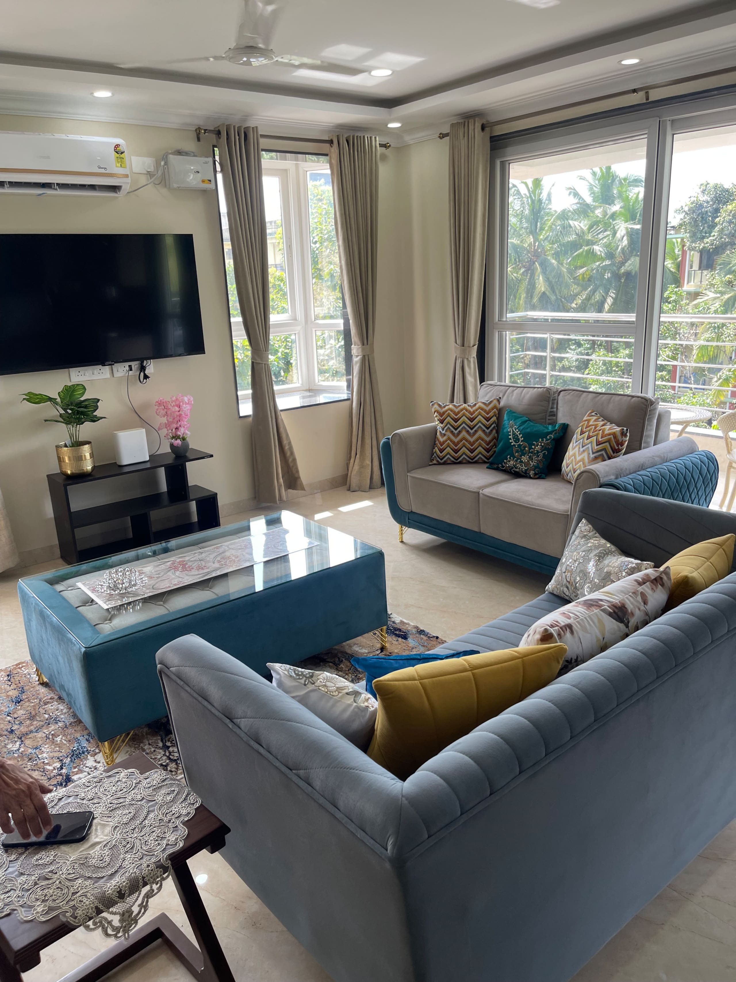 Royale - Premium 2 BHK w/Swimming Pool — photo 4