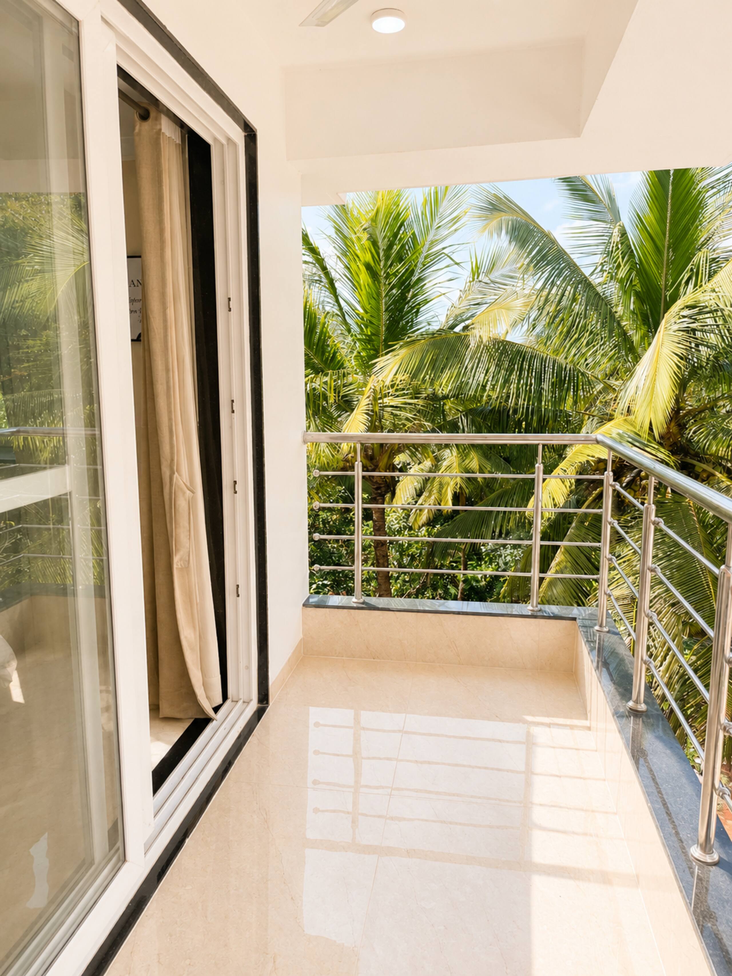 Royale - Premium 2 BHK w/Swimming Pool 23