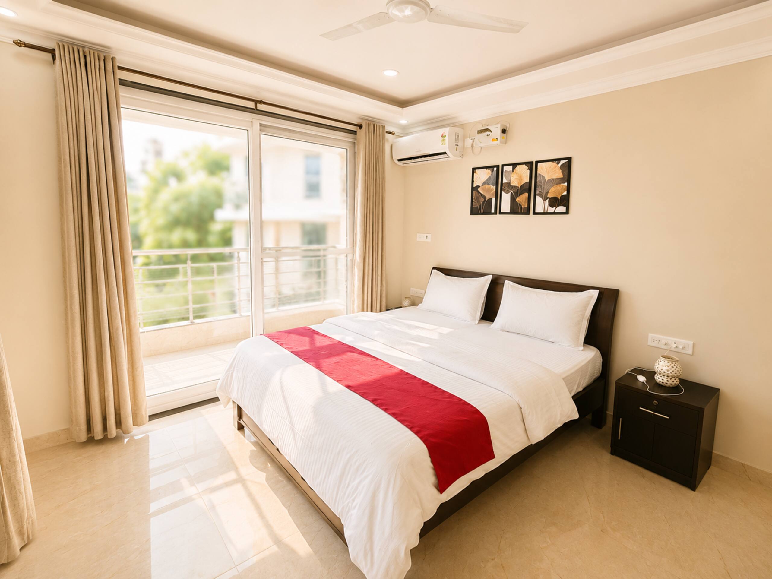 Royale - Premium 2 BHK w/Swimming Pool 14