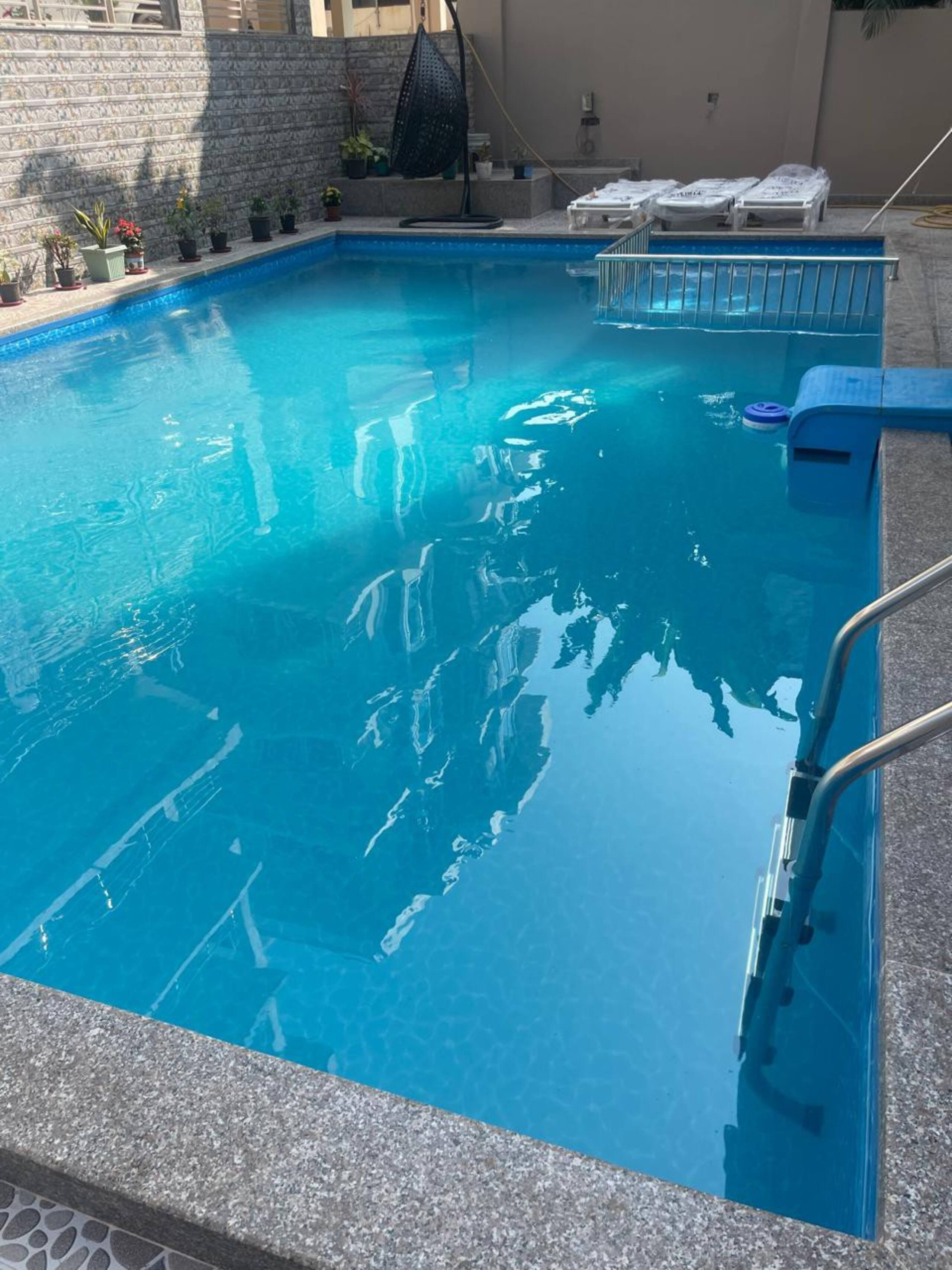 Royale - Premium 2 BHK w/Swimming Pool 28