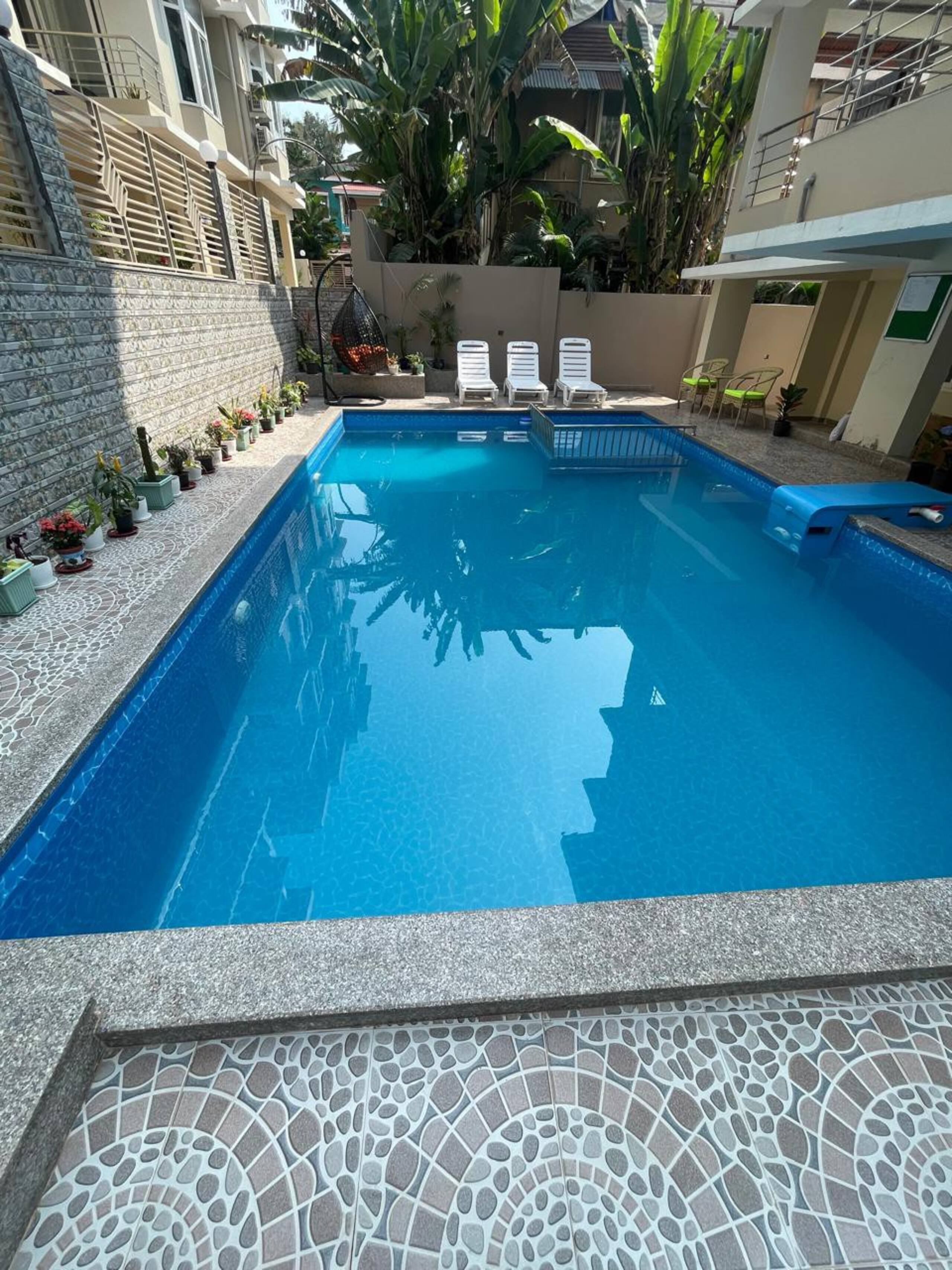 Royale - Premium 2 BHK w/Swimming Pool — photo 3