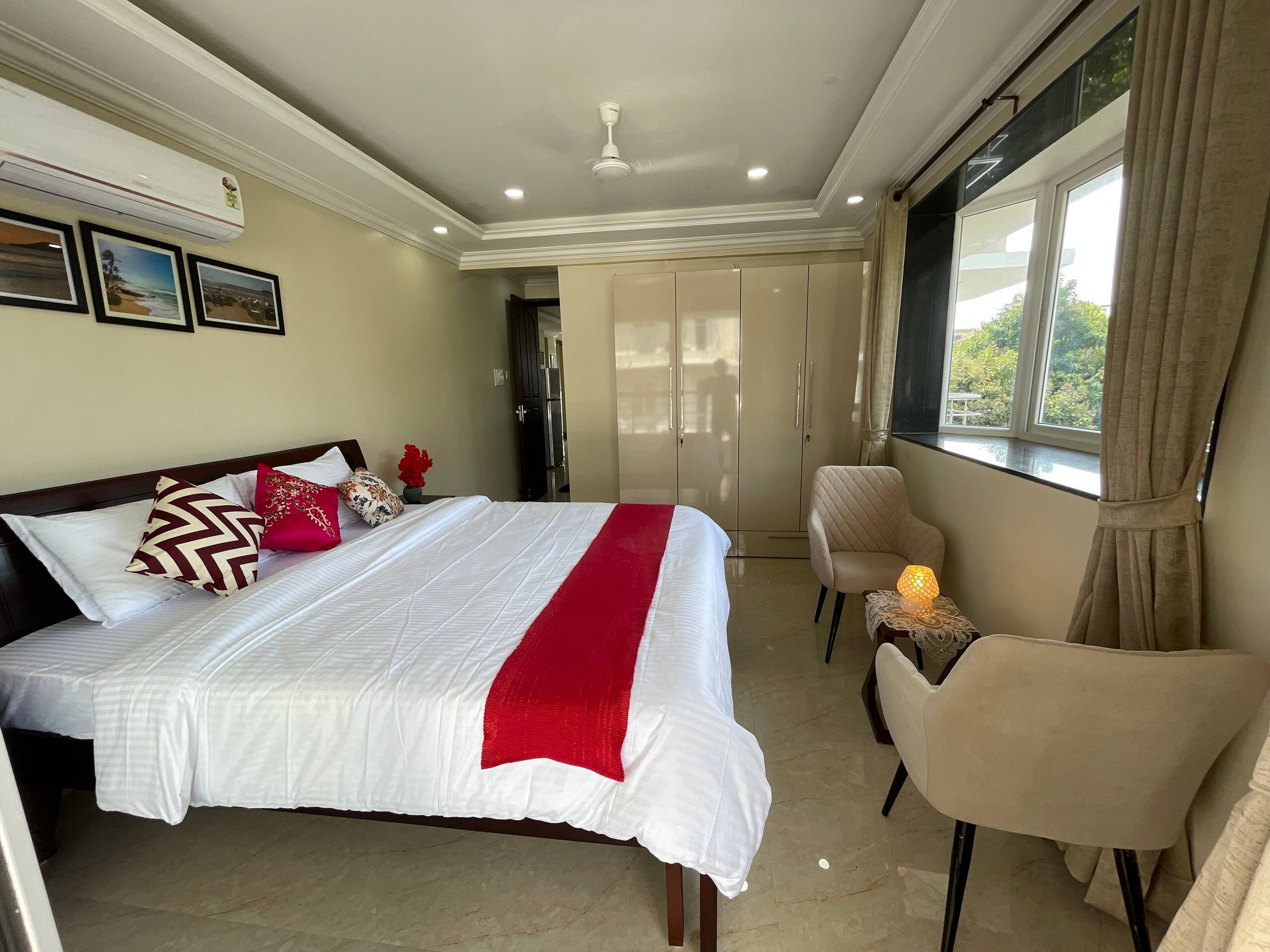 Royale - Premium 2 BHK w/Swimming Pool 6