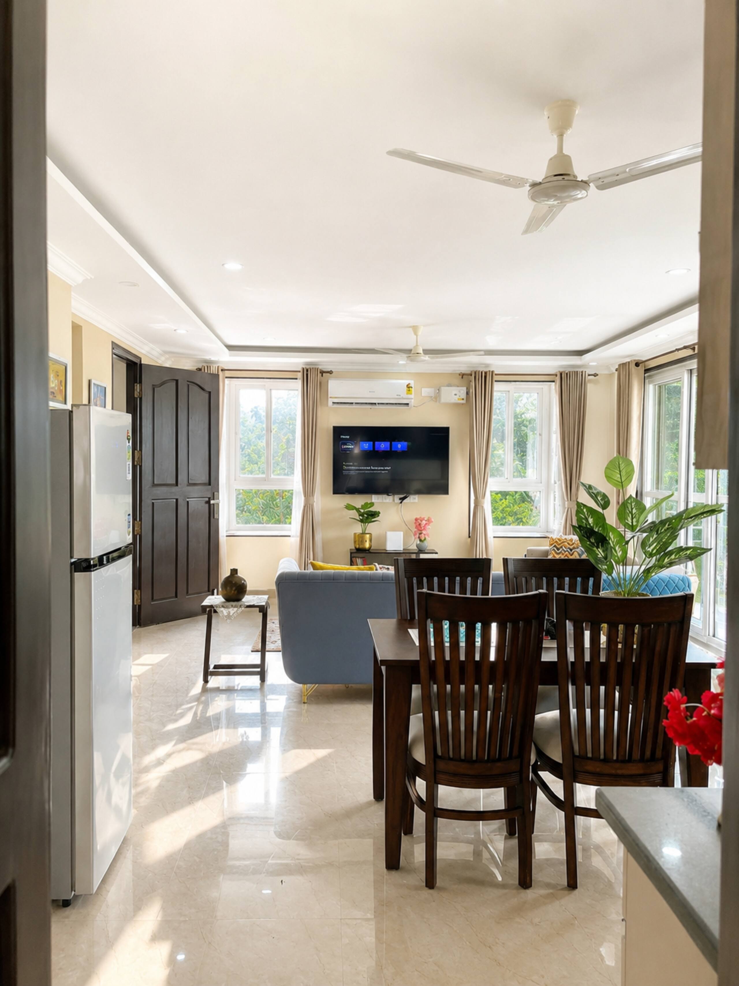 Royale - Premium 2 BHK w/Swimming Pool 12