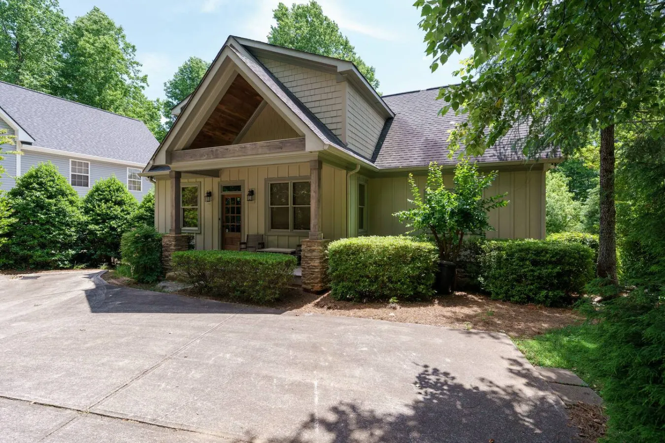 Perry Lake House 10