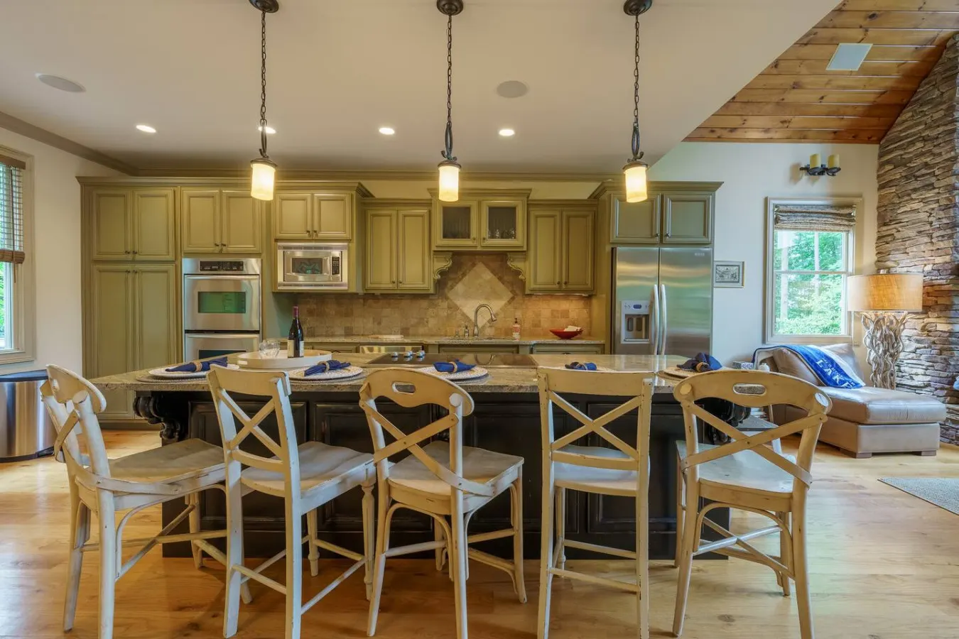 Perry Lake House 15