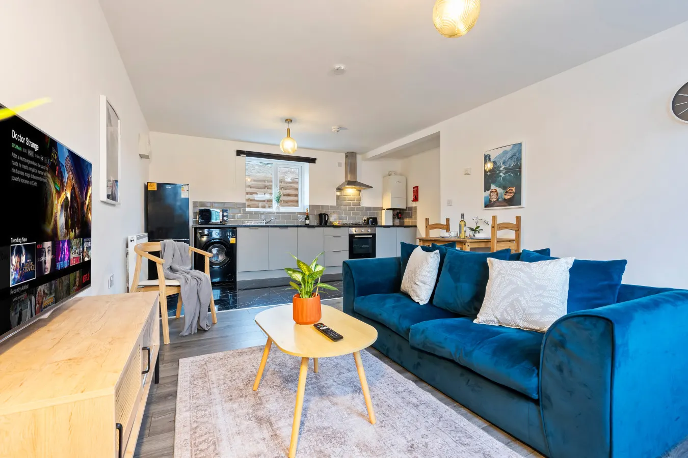 Stylish Apartment - Parking - Smart Tv - Cradley Heath 6