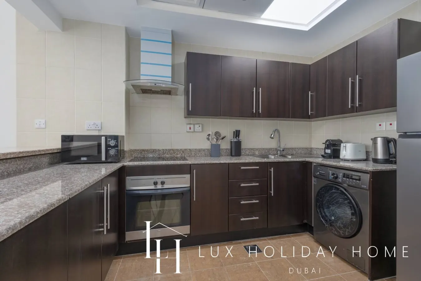 LUX The 02 Residences JLT Suite 10