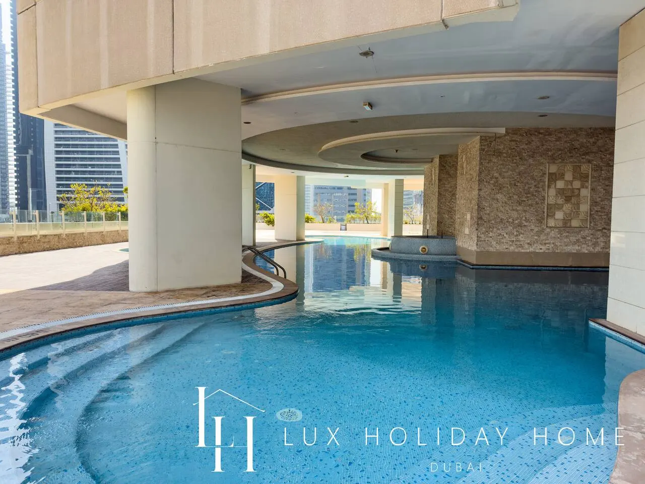 LUX The 02 Residences JLT Suite 19