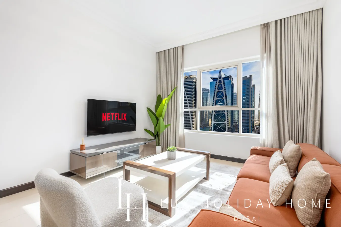 LUX The 02 Residences JLT Suite 5