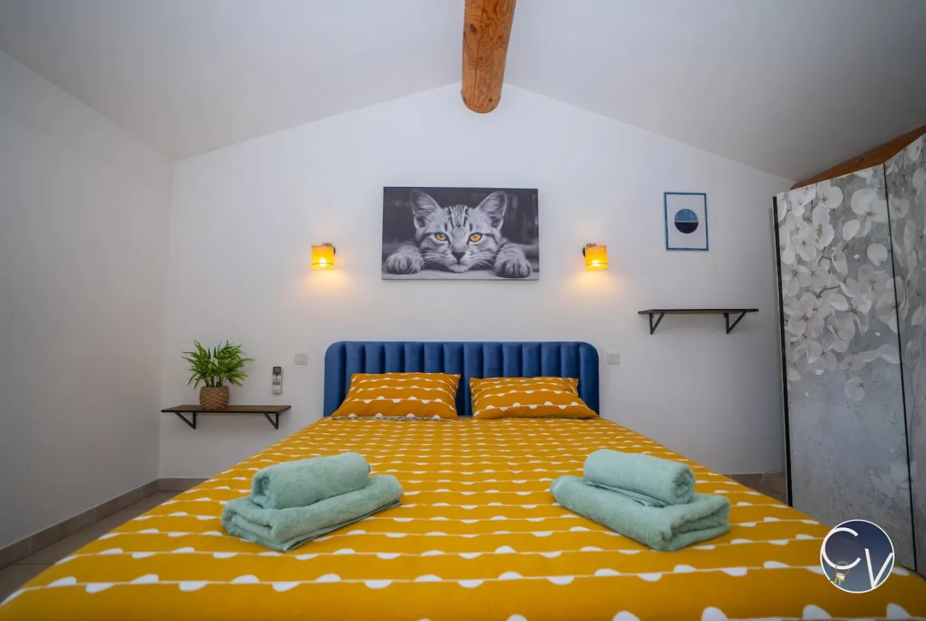 Gîte moderne, calme & piscine 8