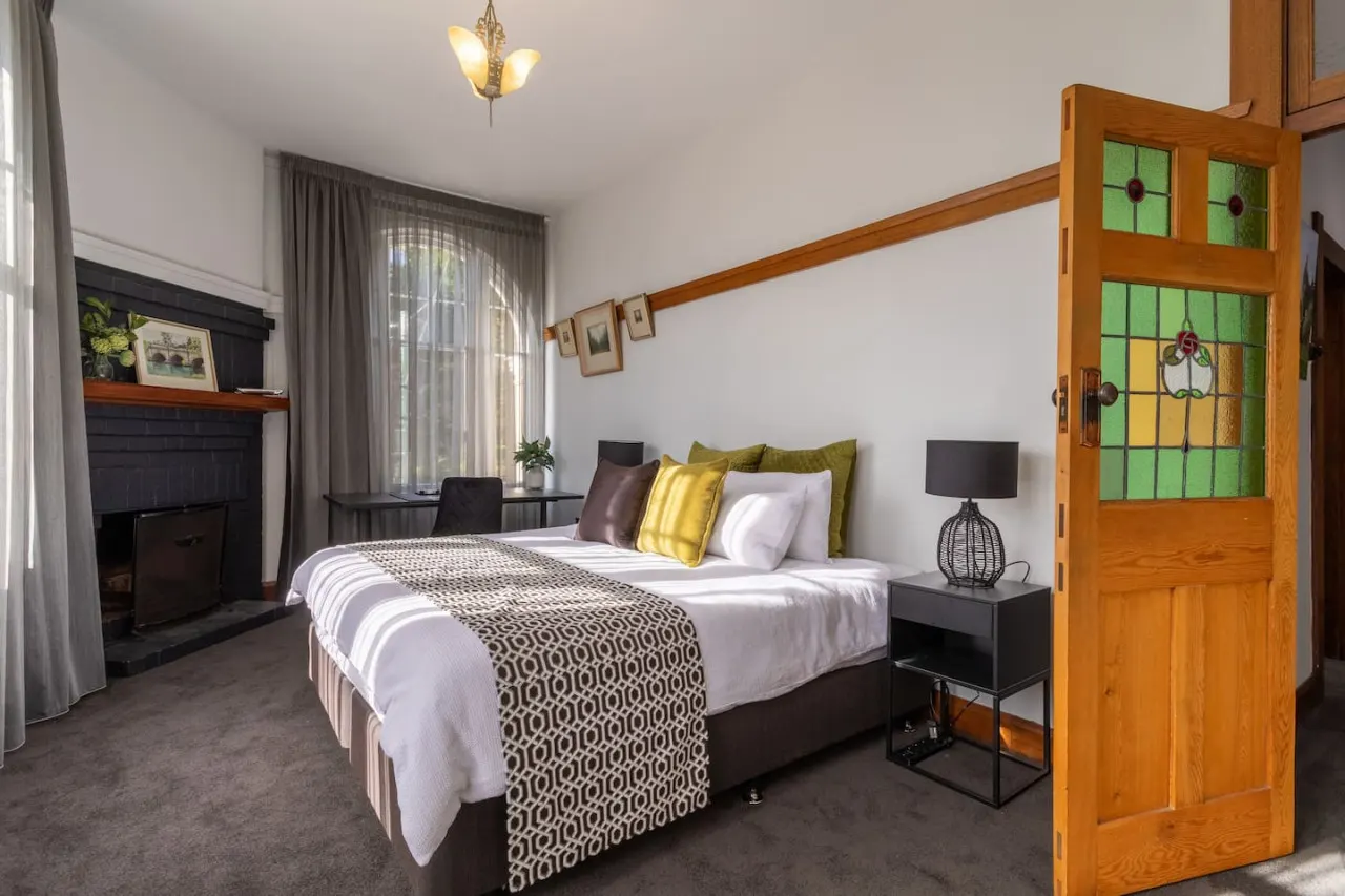 The Banker’s Loft - CBD Launceston 16