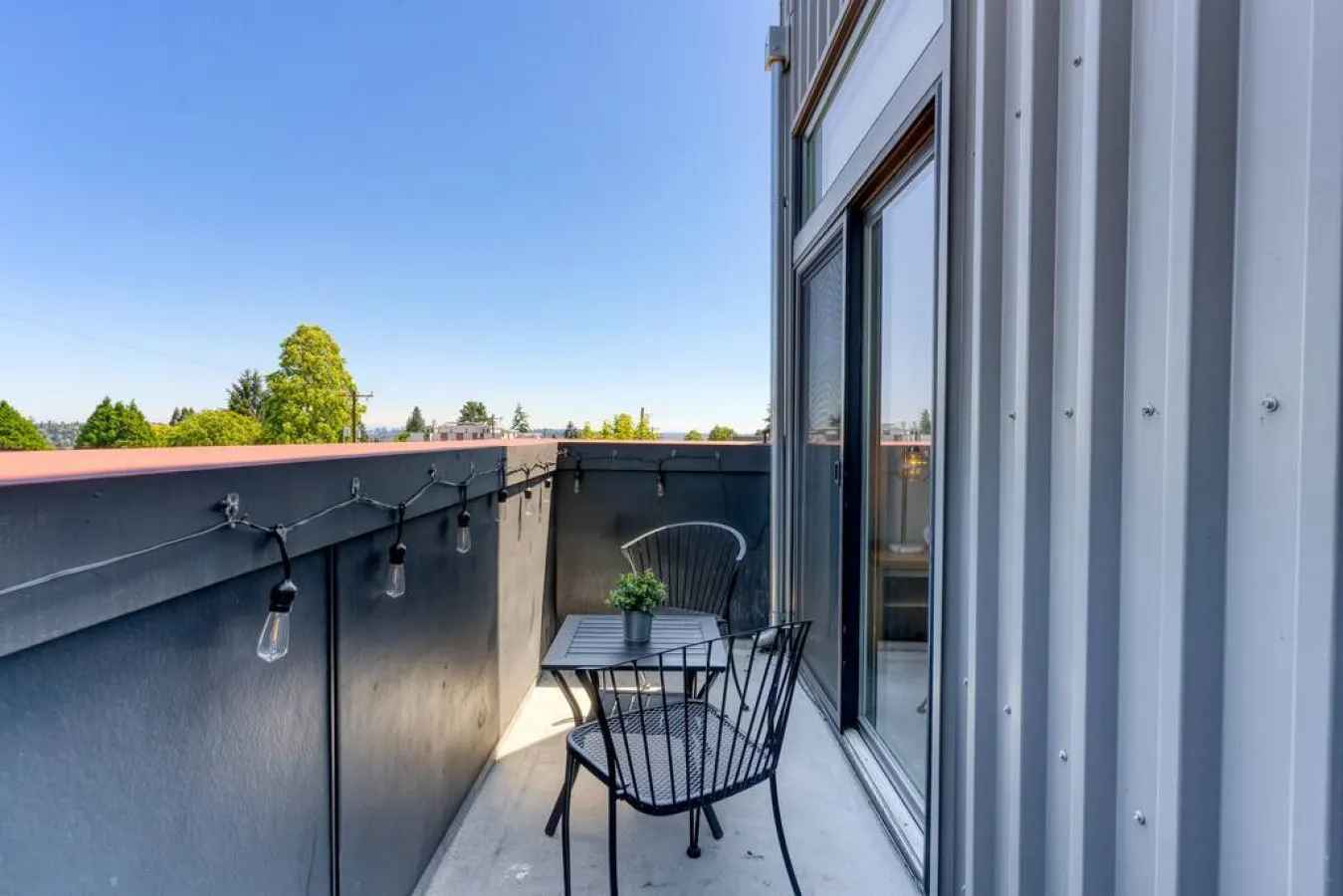 Modern Ballard Loft w/Rooftop Views 18
