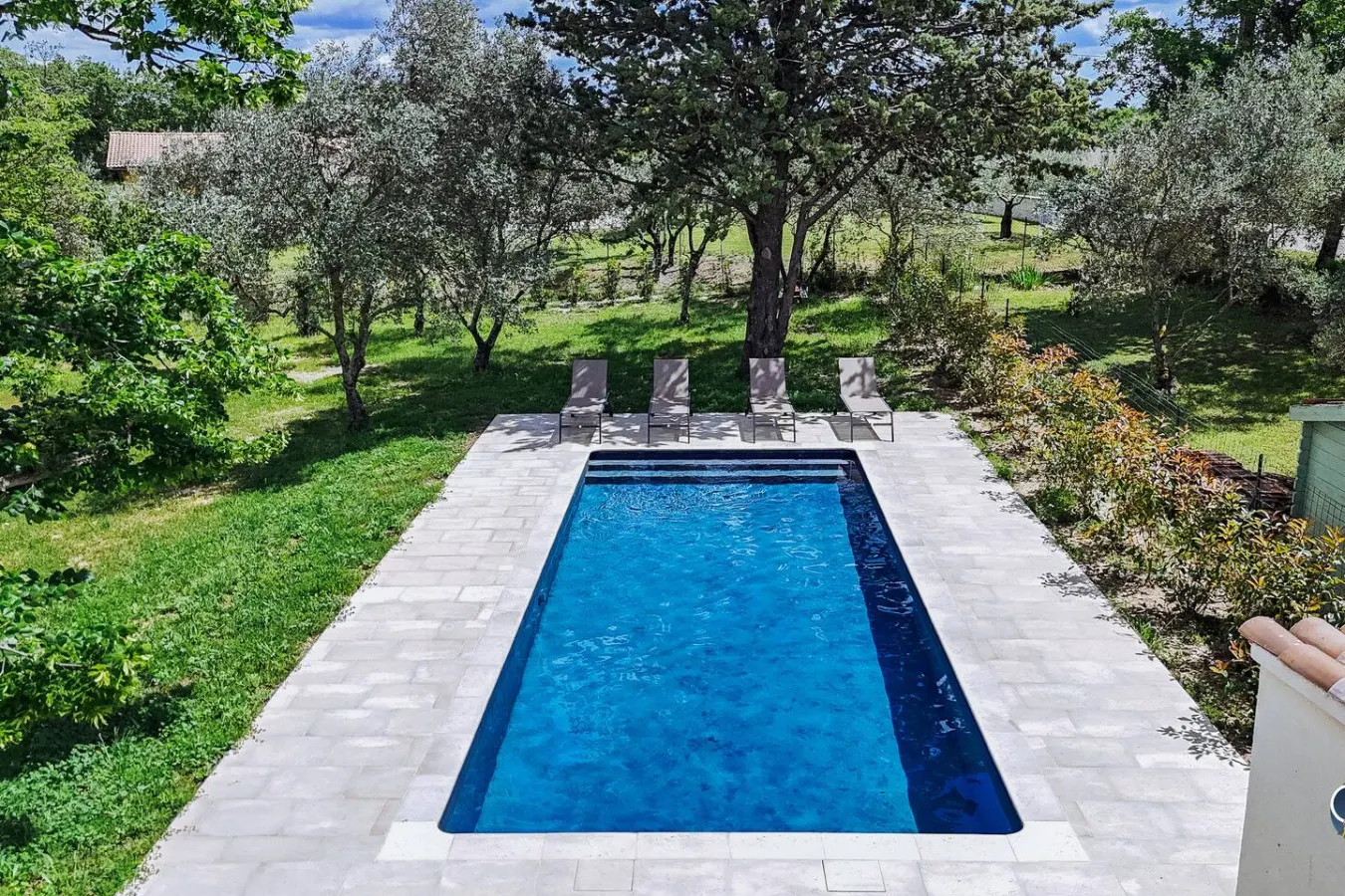 Grande Maison Familiale, Piscine 13