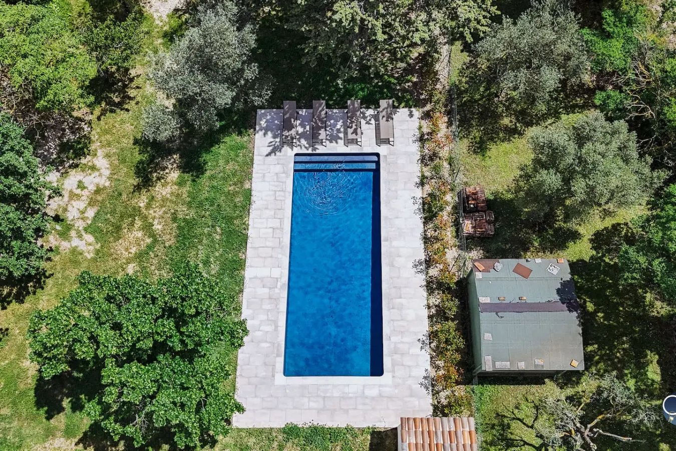 Grande Maison Familiale, Piscine 7