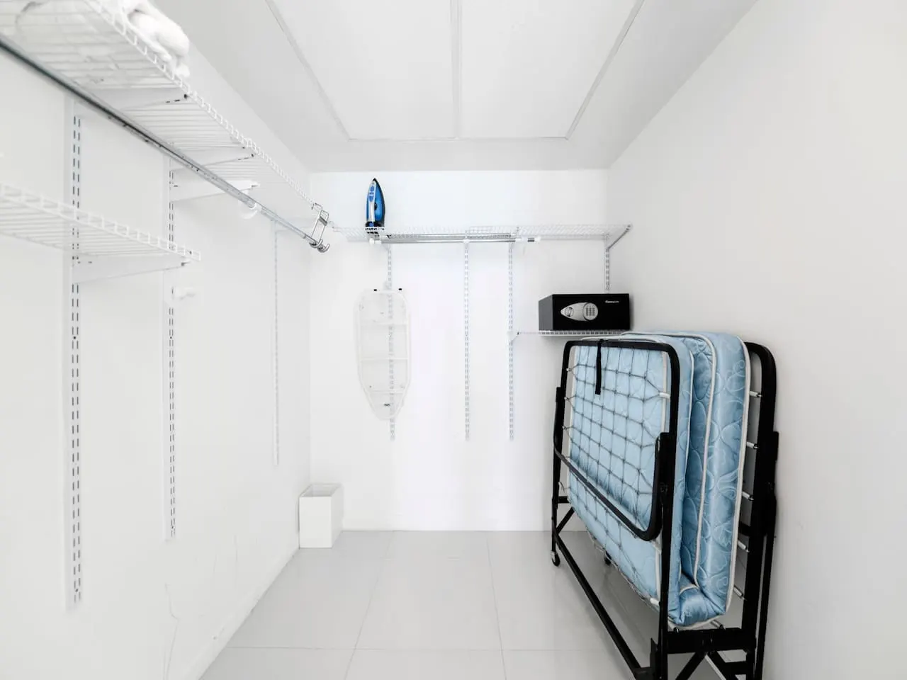 Lux Icon Studio Residence 9
