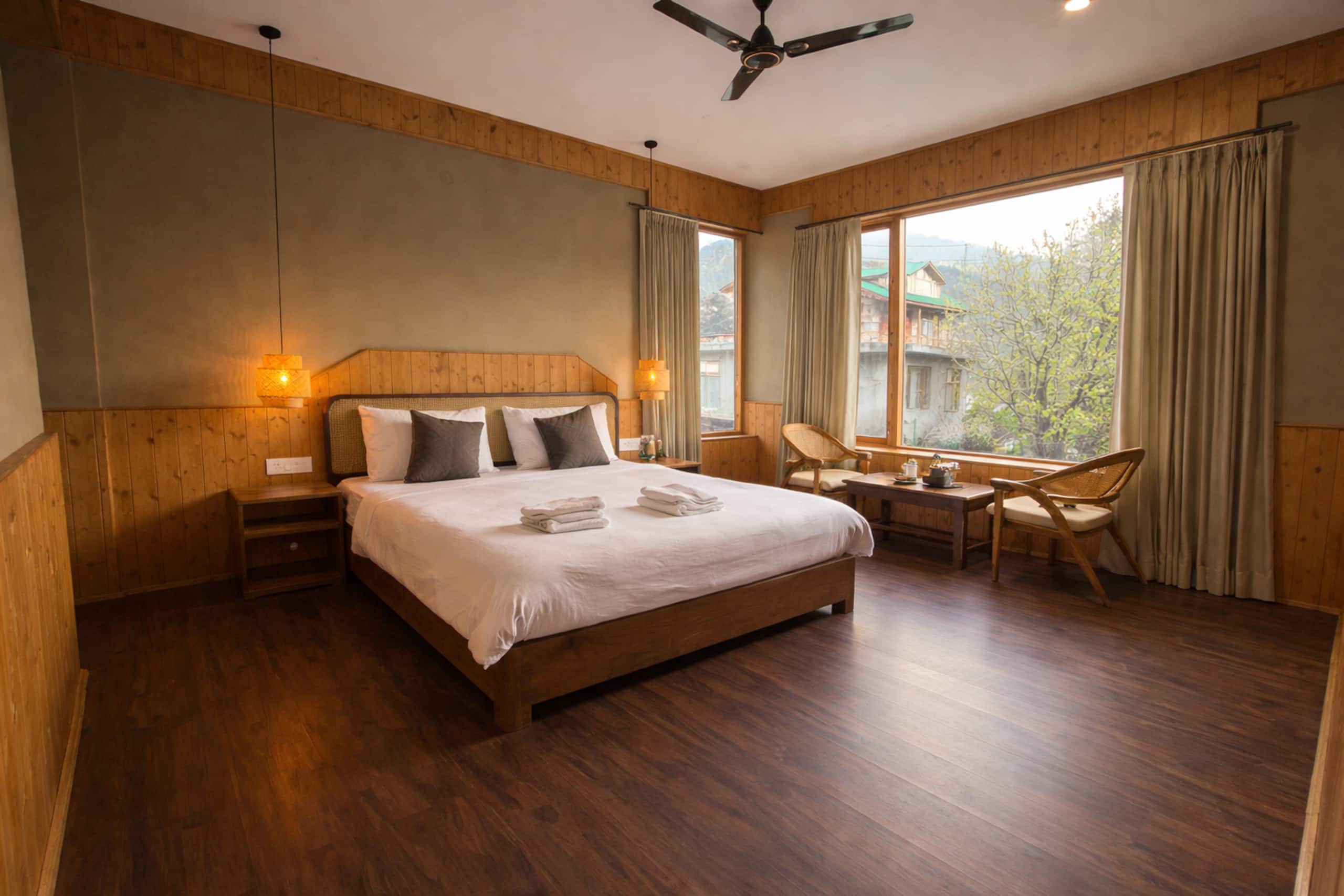 Odbostays | 5BHK Luxury Jacuzzi Villa in Manali 18