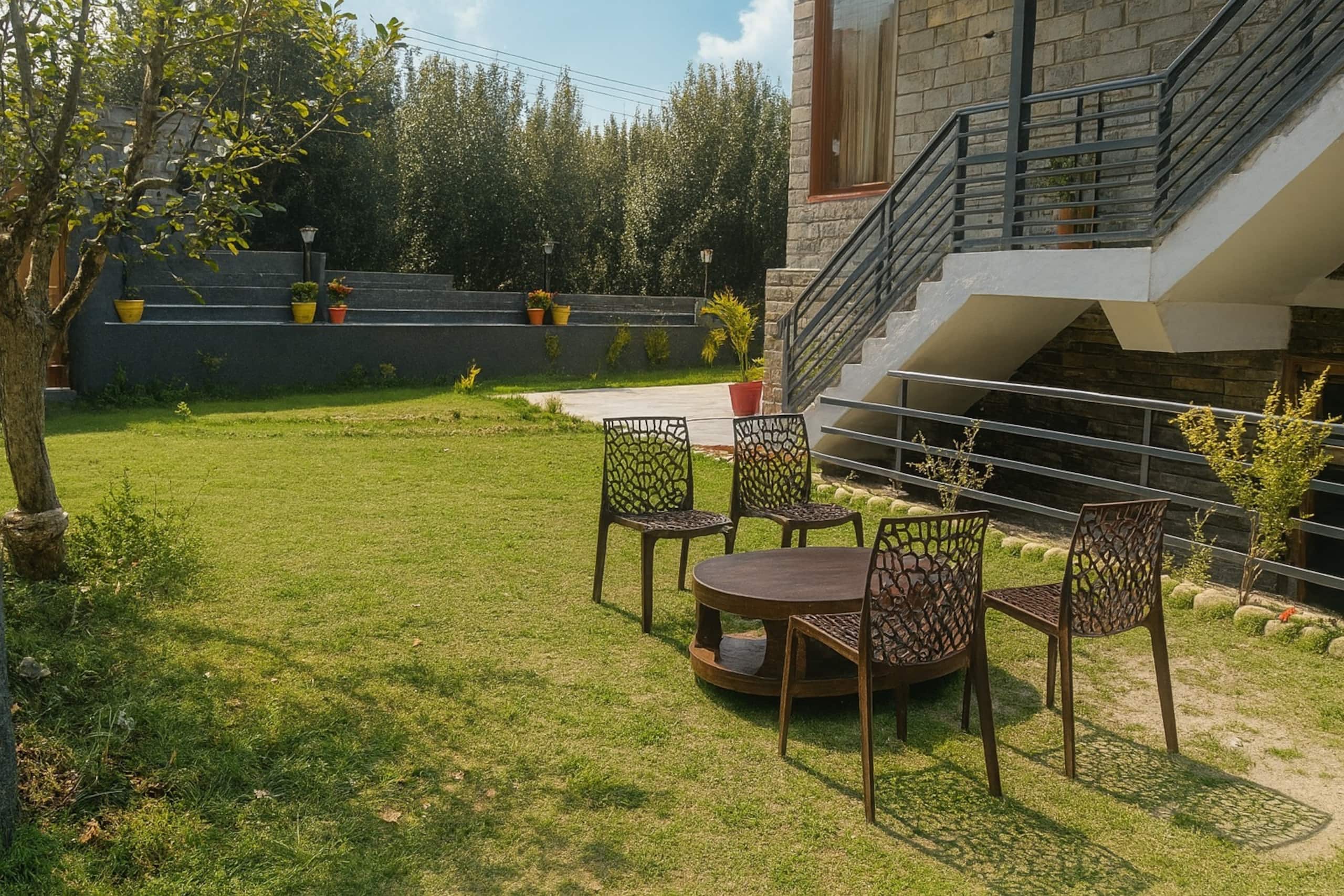 Odbostays | 5BHK Luxury Jacuzzi Villa in Manali 30