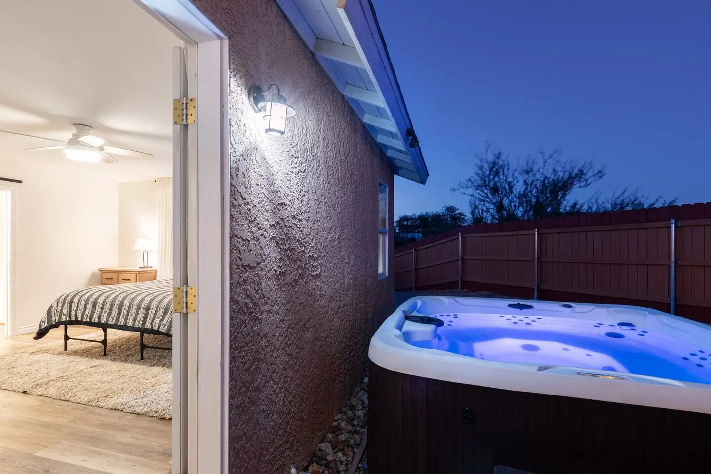 Joshua Tree Healing House Hot Tub + Game Room 12