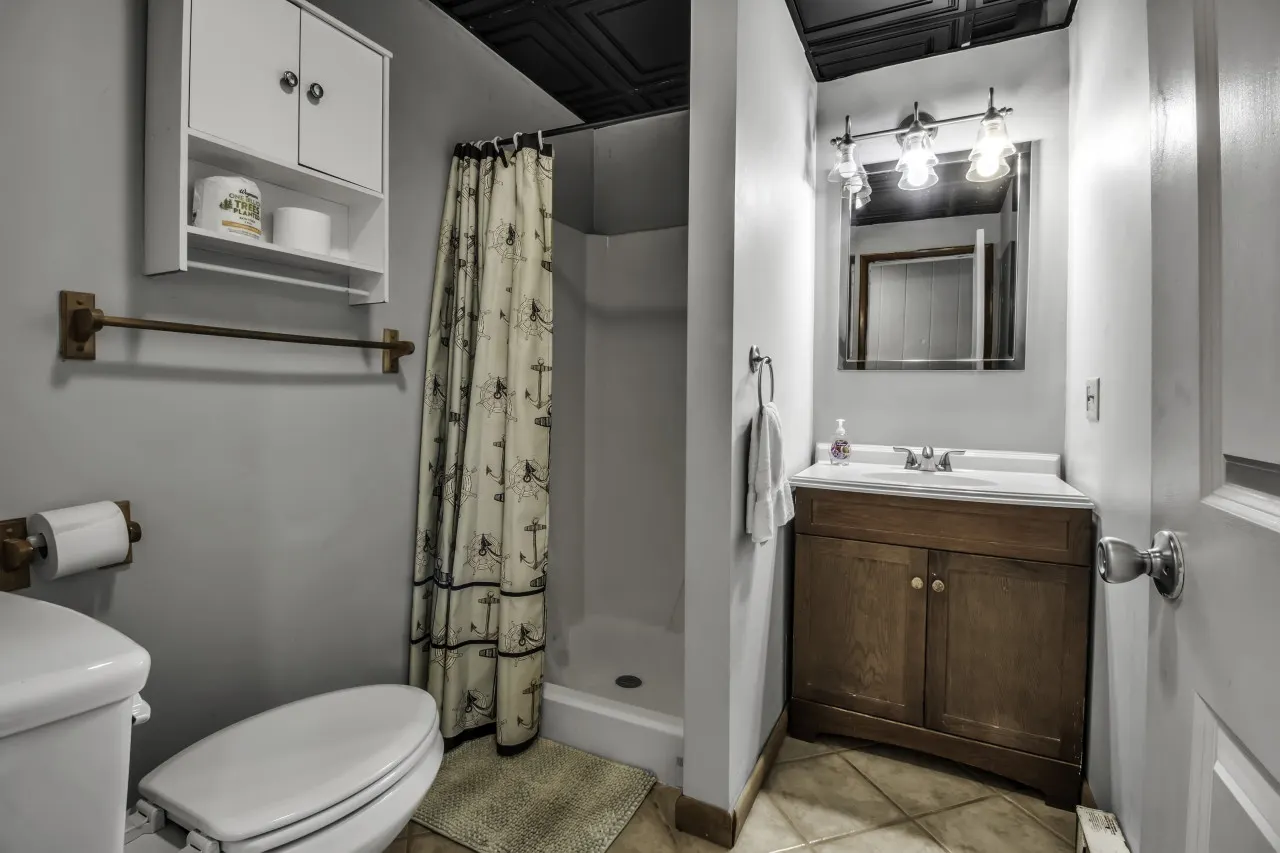 FLX Retreats Conesus Condos-APT B 7