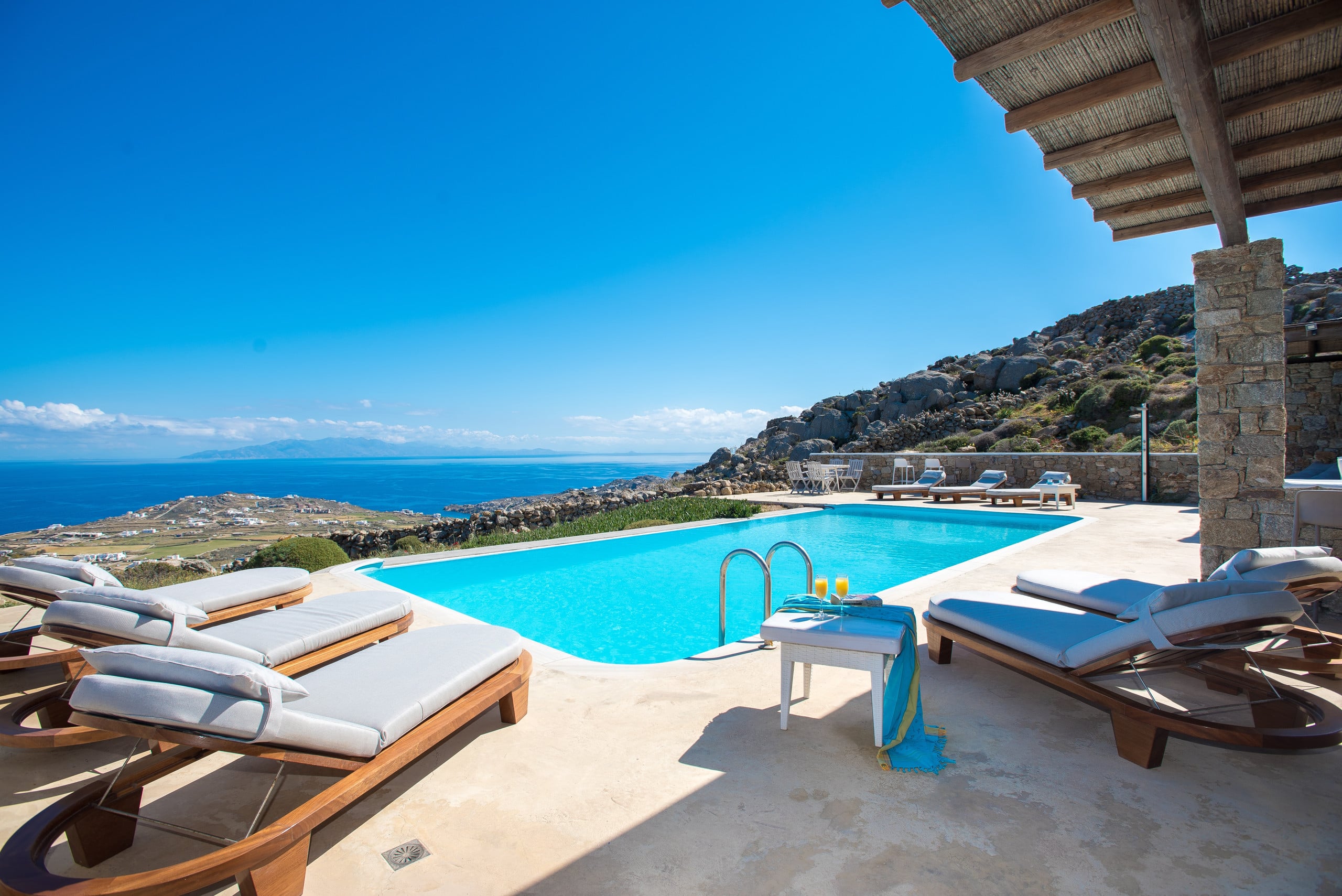 seaview suite/infinity pool/Mykonos/amallinisuites 6