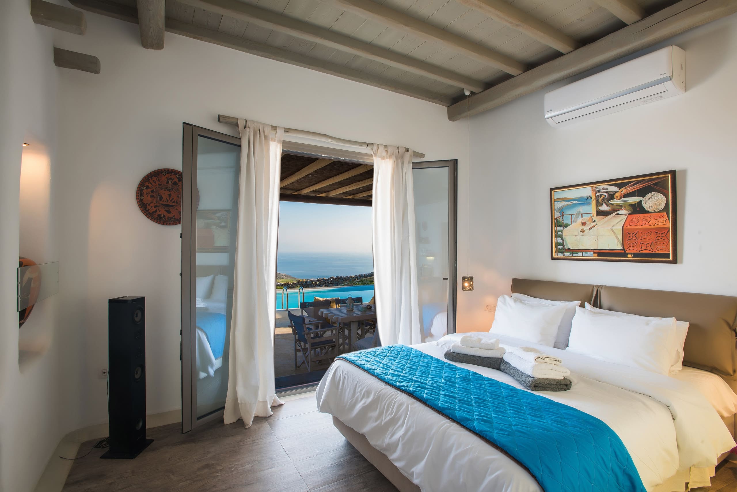 seaview suite/infinity pool/Mykonos/amallinisuites 19