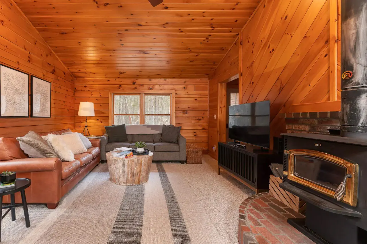 Attitash slopeSide! Family&Pet Friendly Fireplace 11