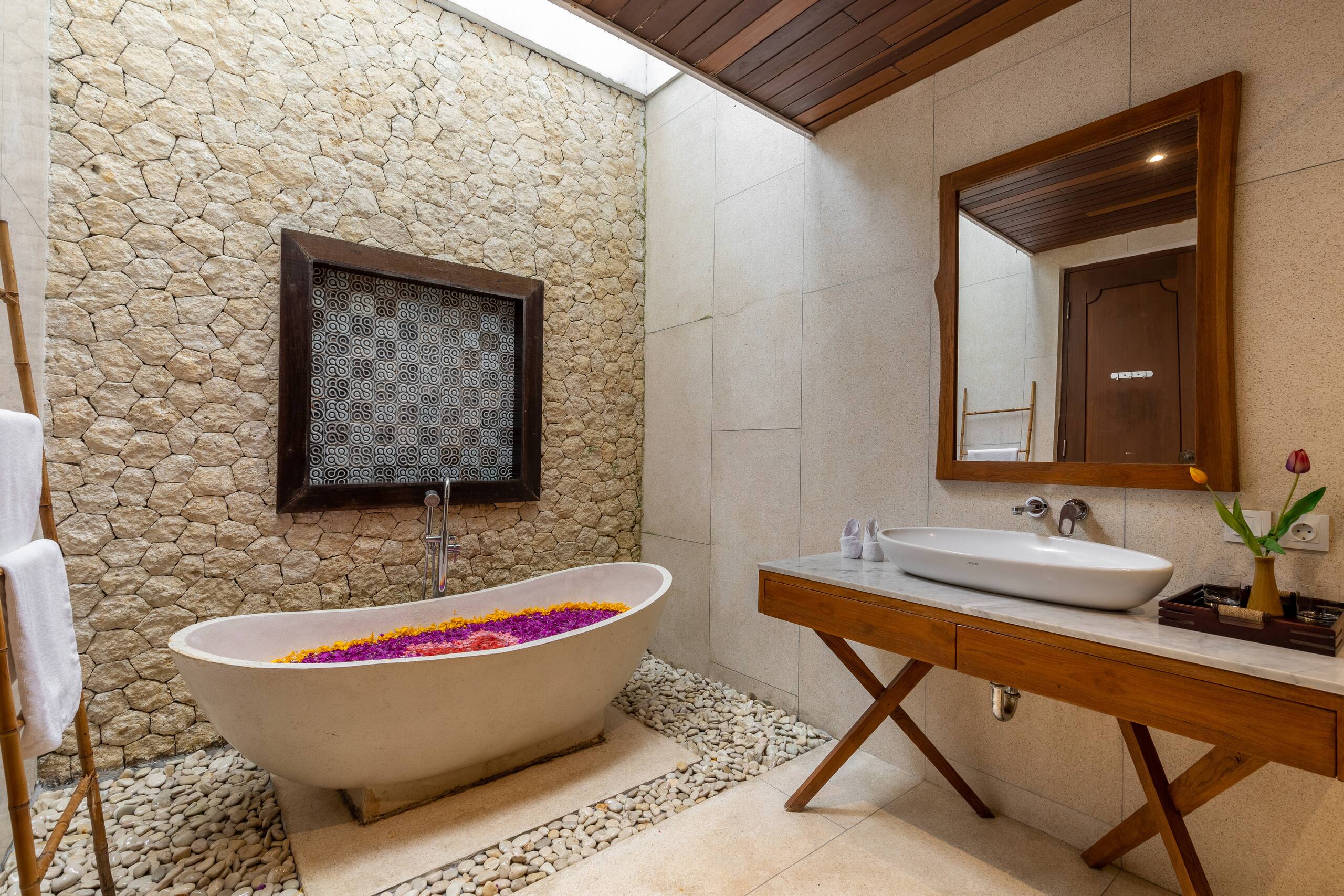 Green Luxury Villa Jimbaran 15