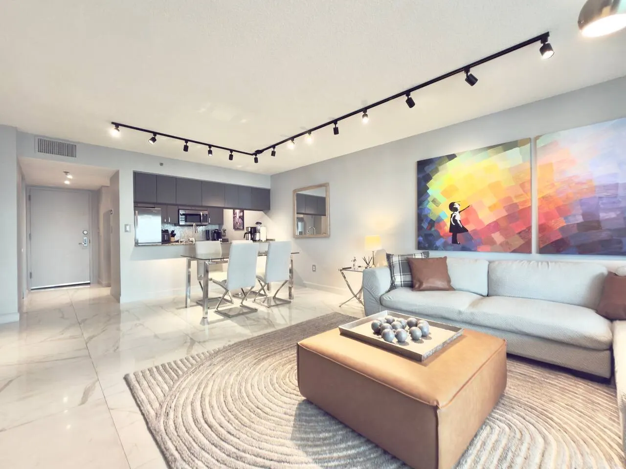 Luxury 1BR Brickell, Bay/City Views, Free Parking 9