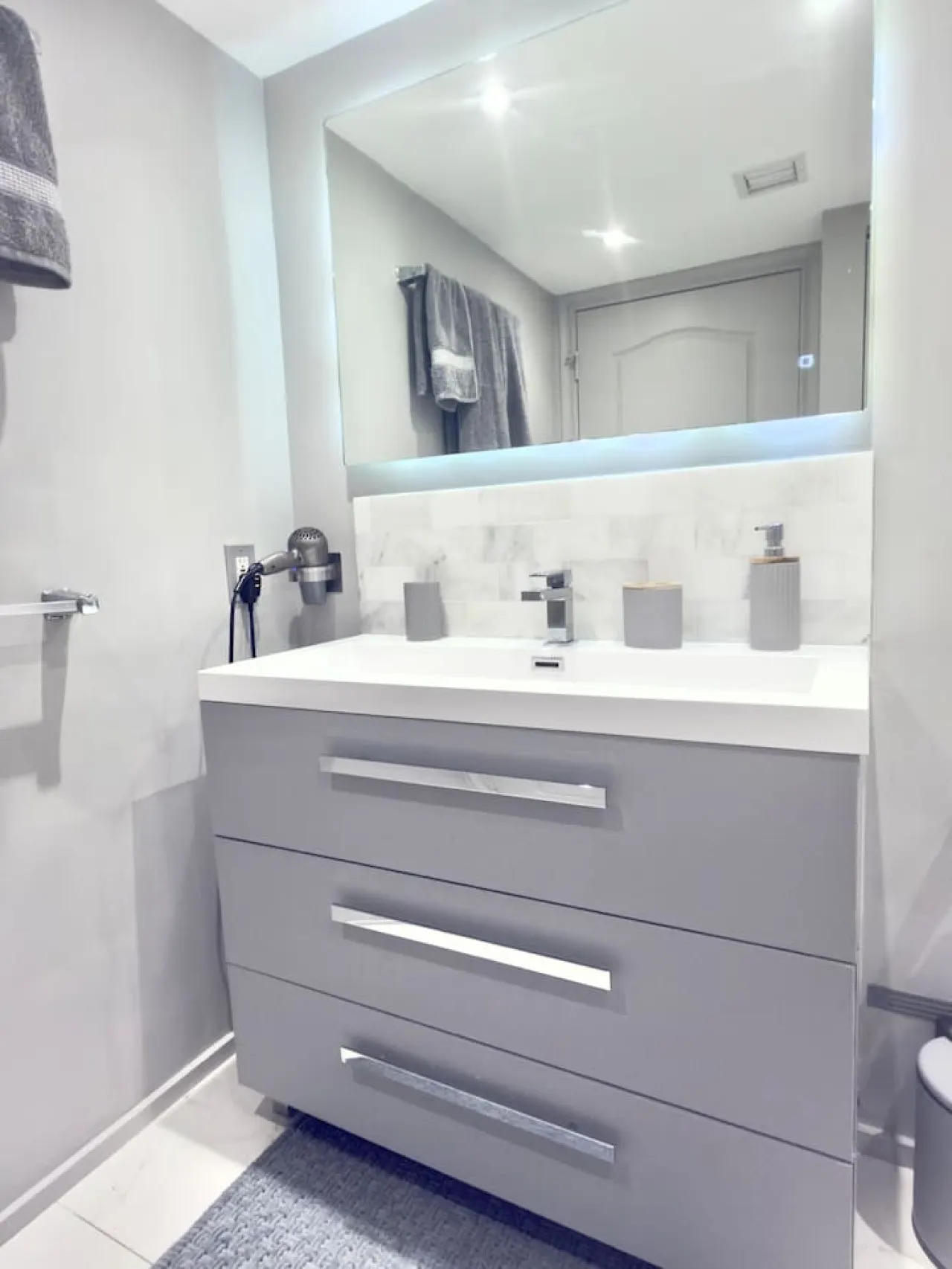 Luxury 1BR Brickell, Bay/City Views, Free Parking 20