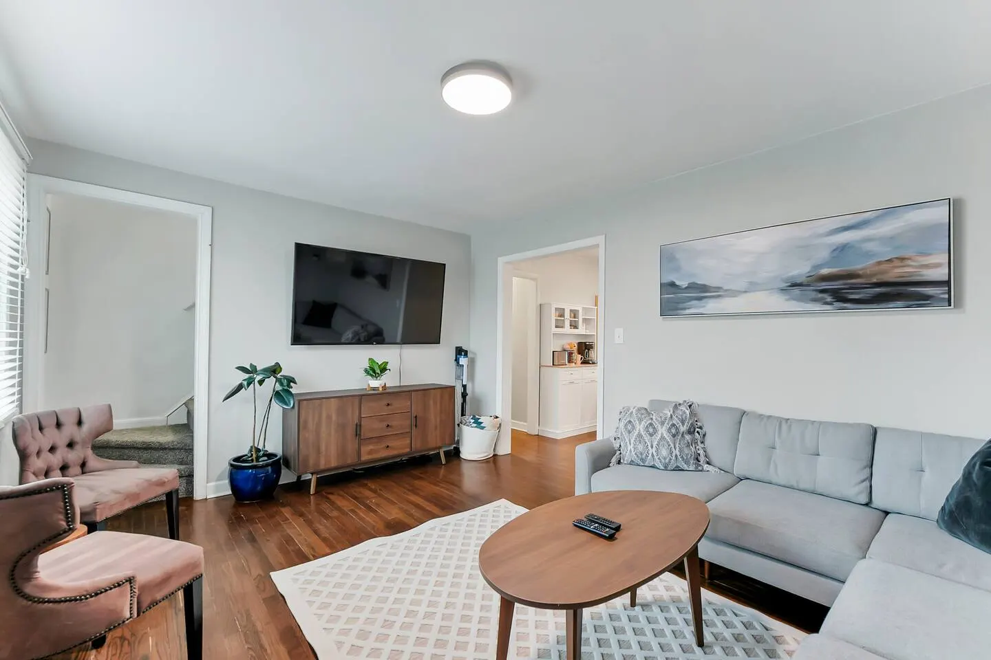 4BR Norfolk Home • Game Room • Dog Friendly — photo 3
