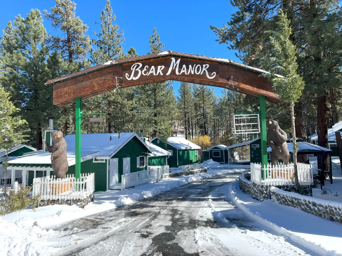 Unique 1 BDRM with Jetted Hot Tub - Bear Manor #5 8