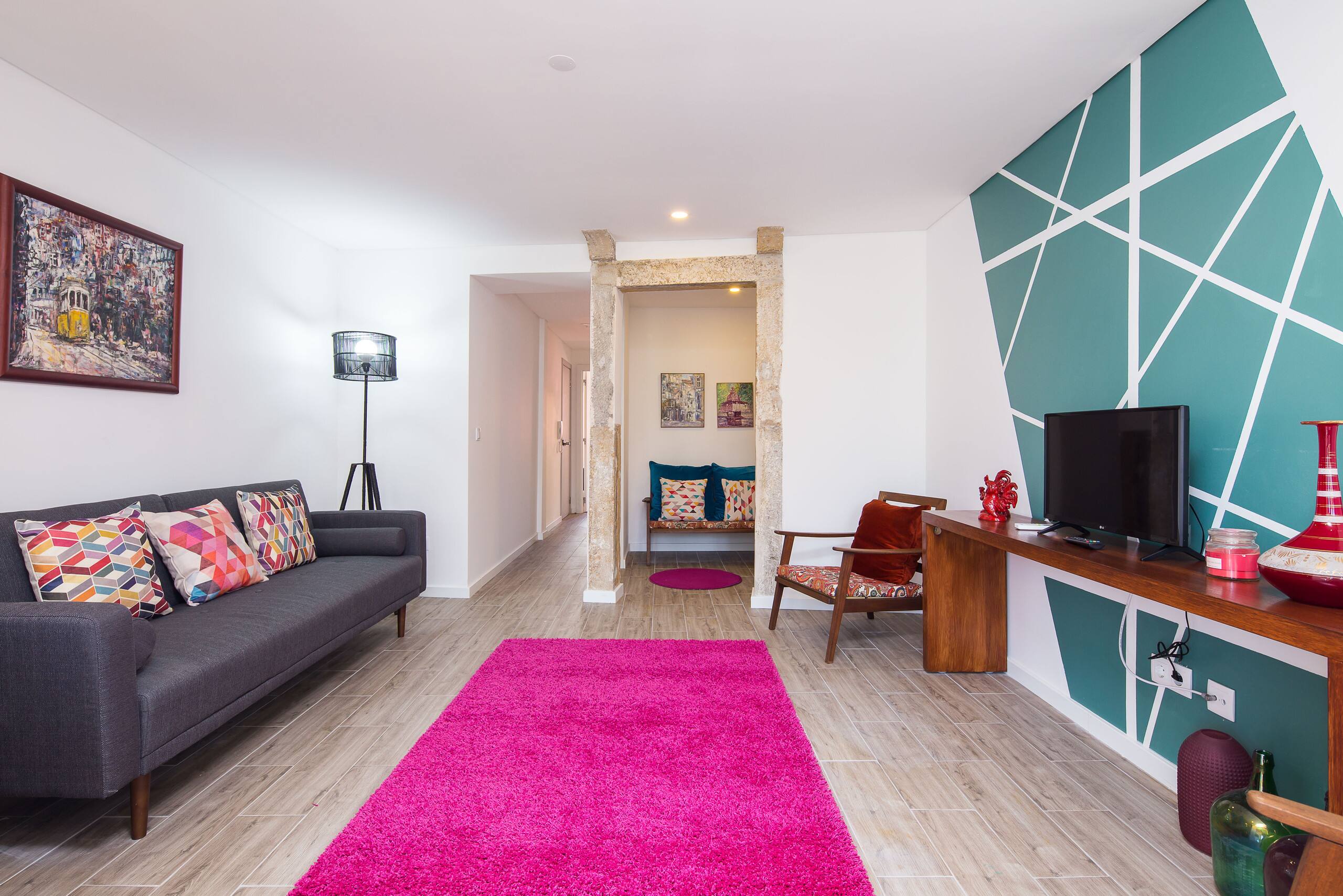 Designer Flats in Lapa, 1st floor, right - Neighbor's Window 10