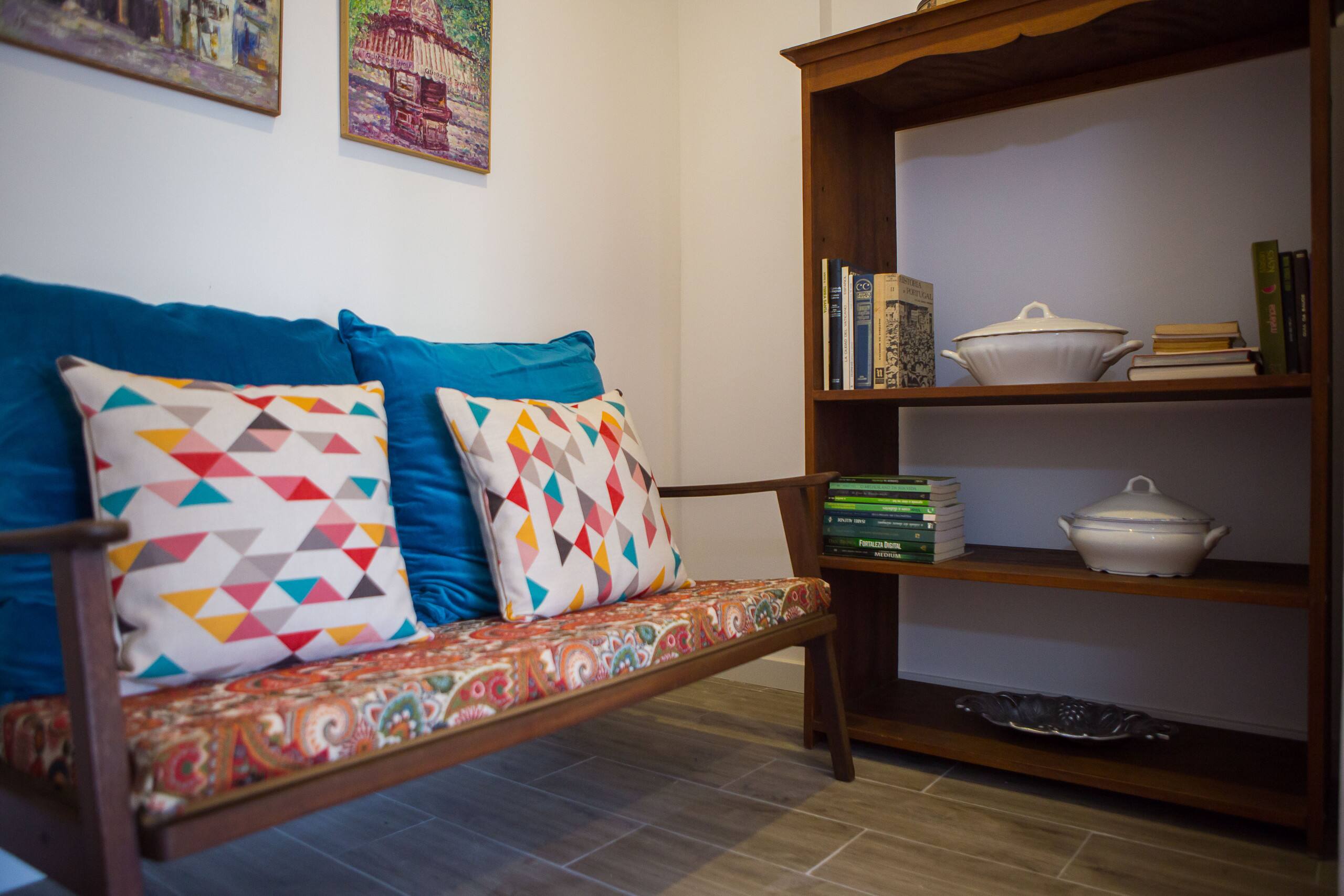 Designer Flats in Lapa, 1st floor, right - Neighbor's Window 7
