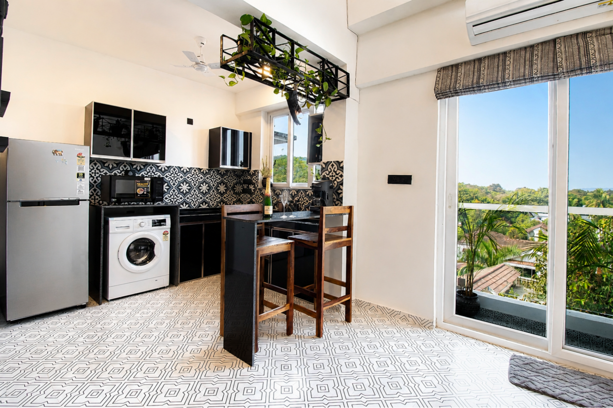 Casa Sol Boho Duplex Apartment by Estella Stays — photo 5
