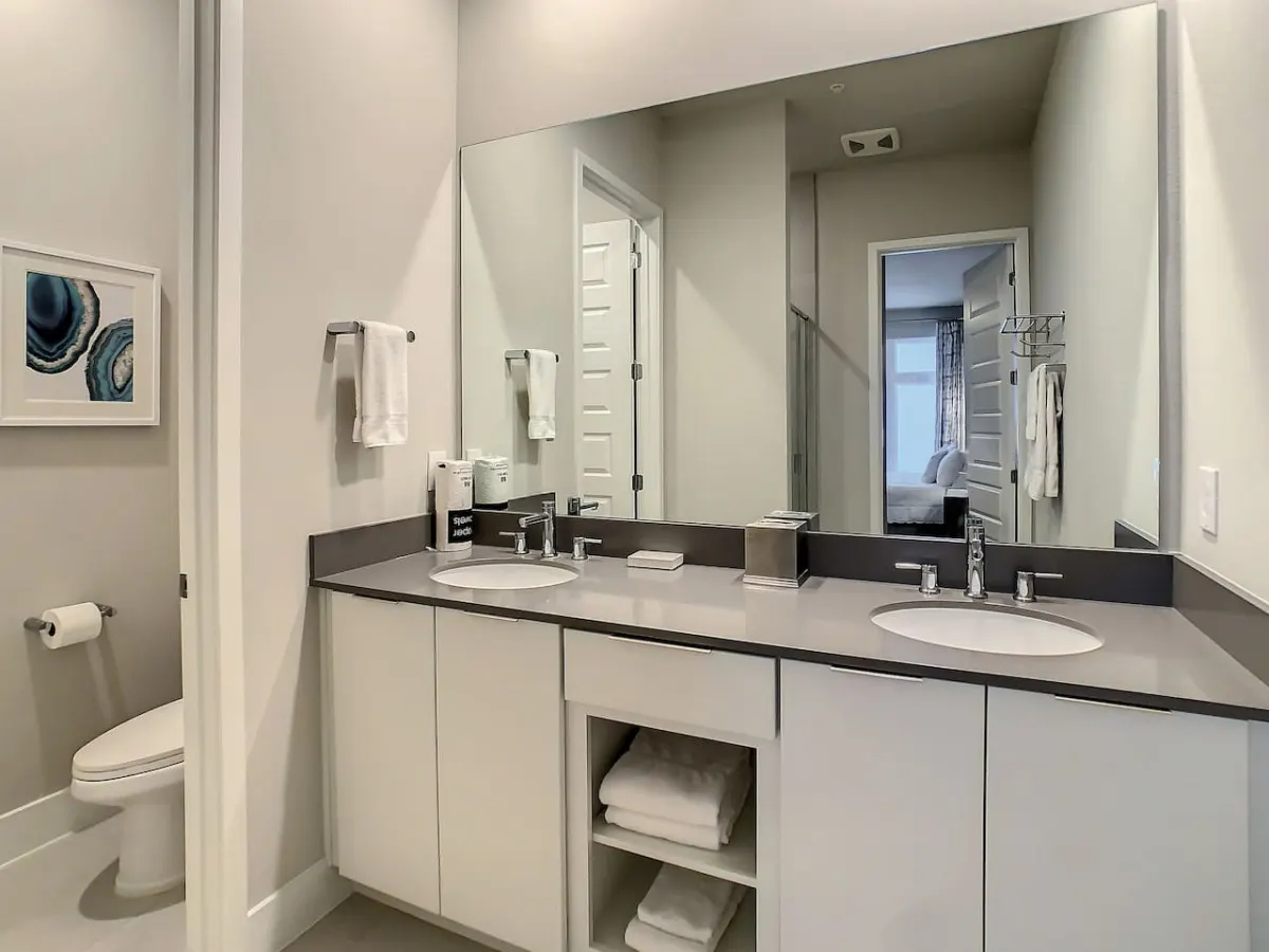 Luxury Resort Style Condo Near Disney-101 10