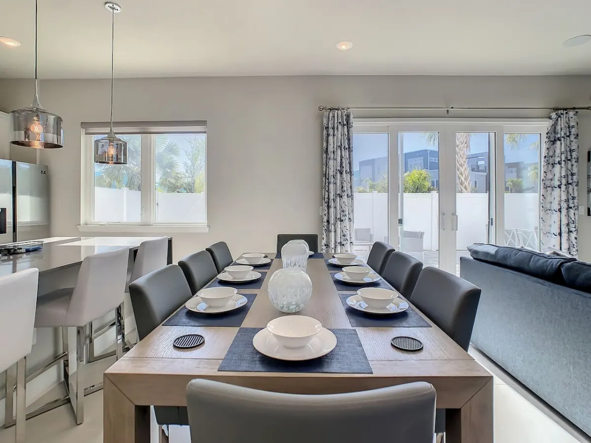 Luxury Resort Style Condo Near Disney-101 8