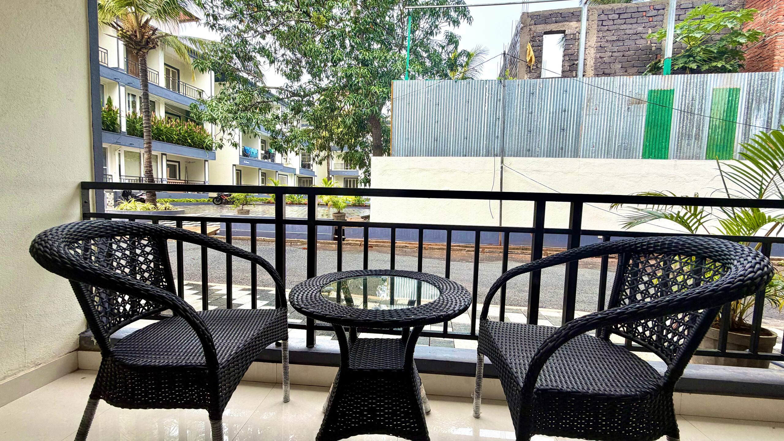 Palm Cove by Akaya Collective |1 BHK| Pool | Beach 3