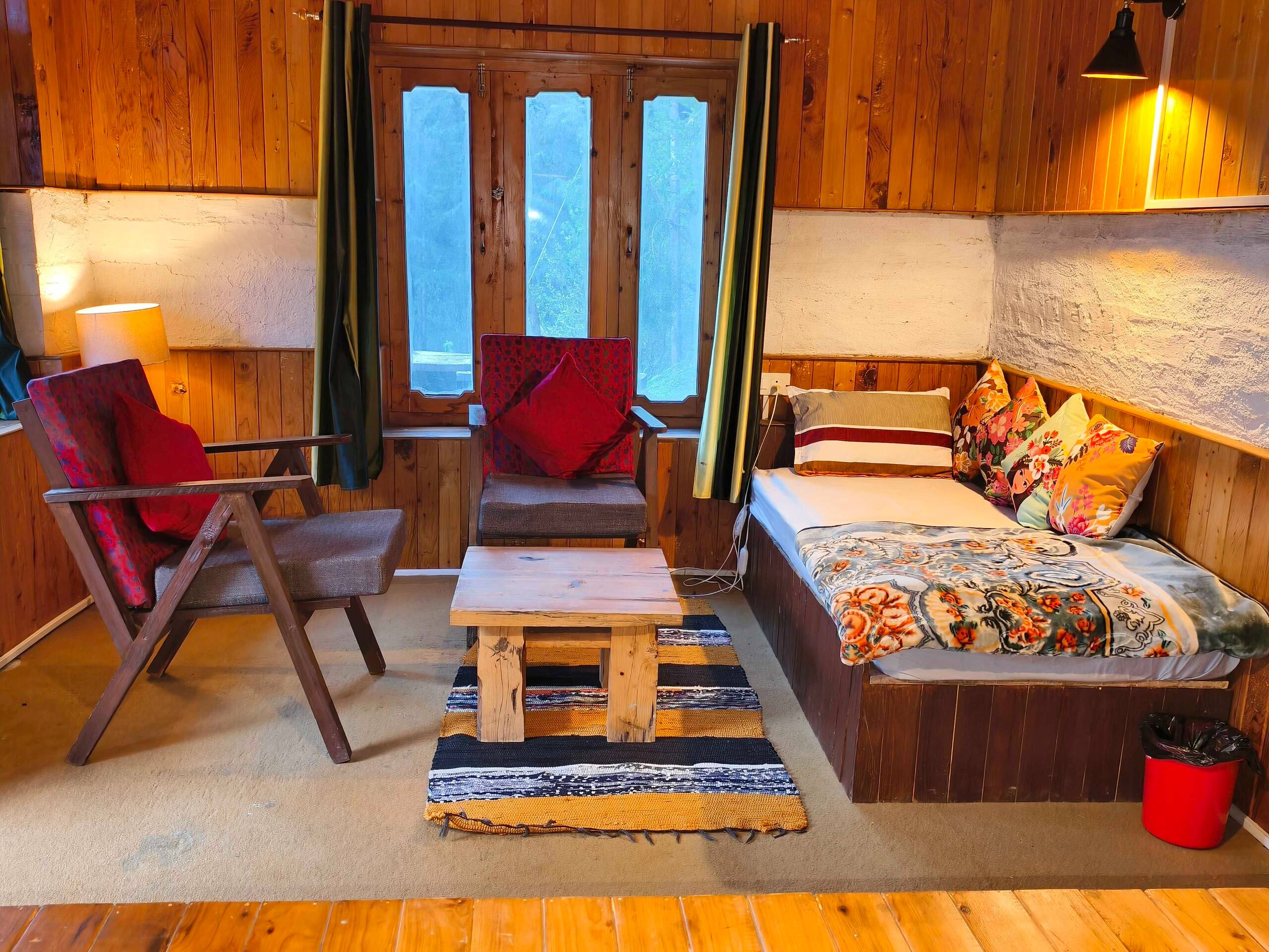 Chaman Cottage Jibhi 14
