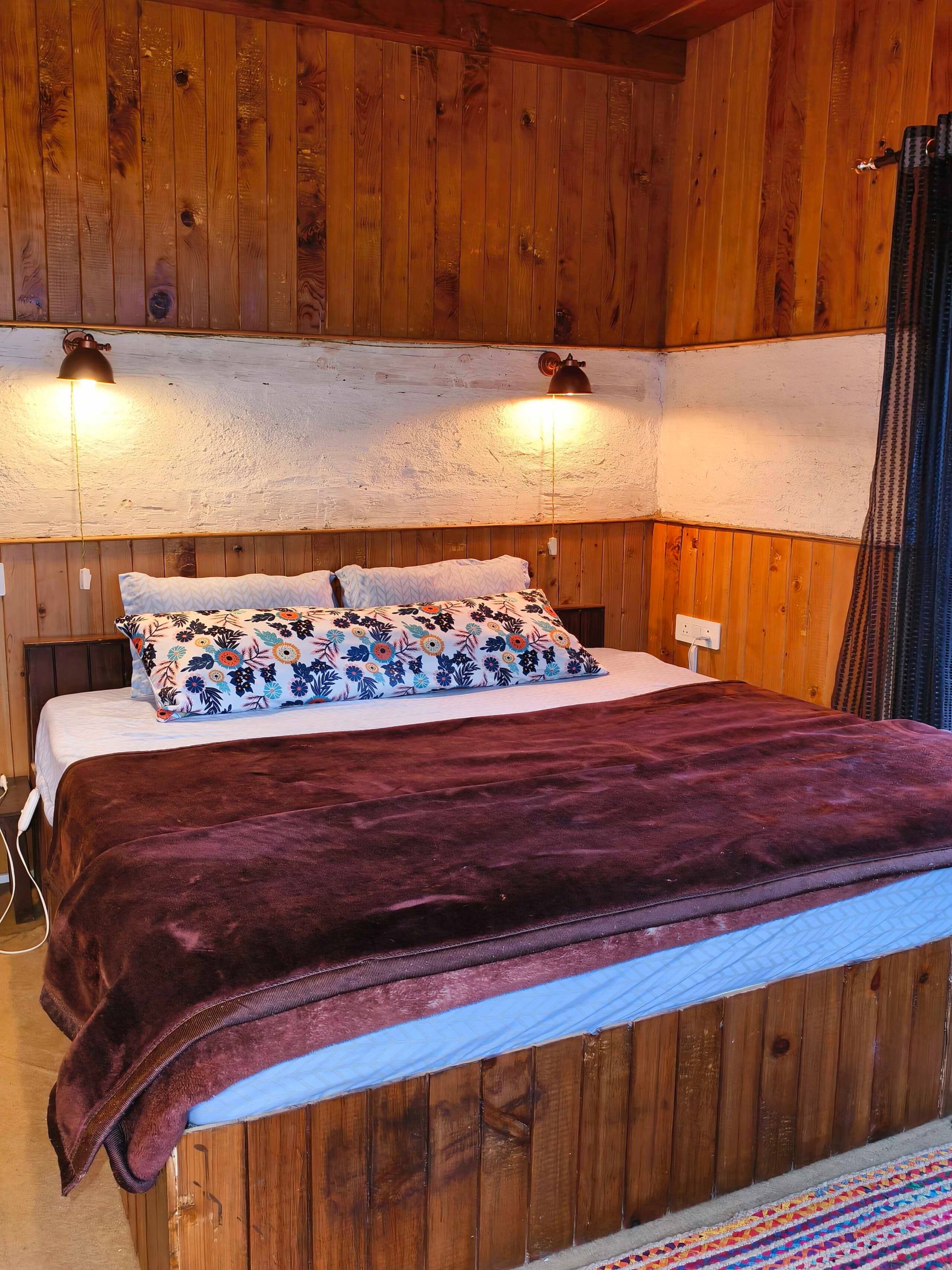Chaman Cottage Jibhi 11