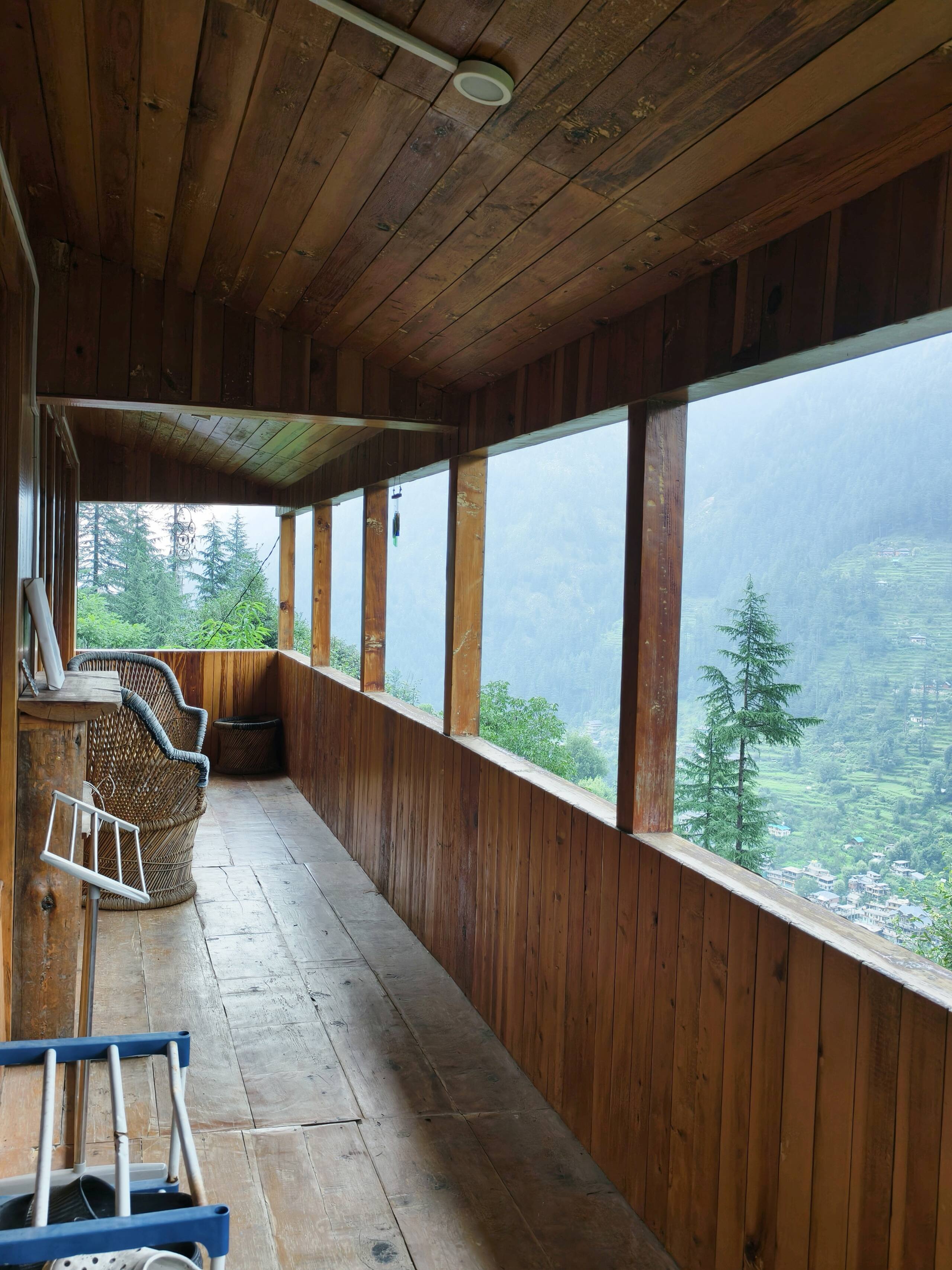 Chaman Cottage Jibhi 23
