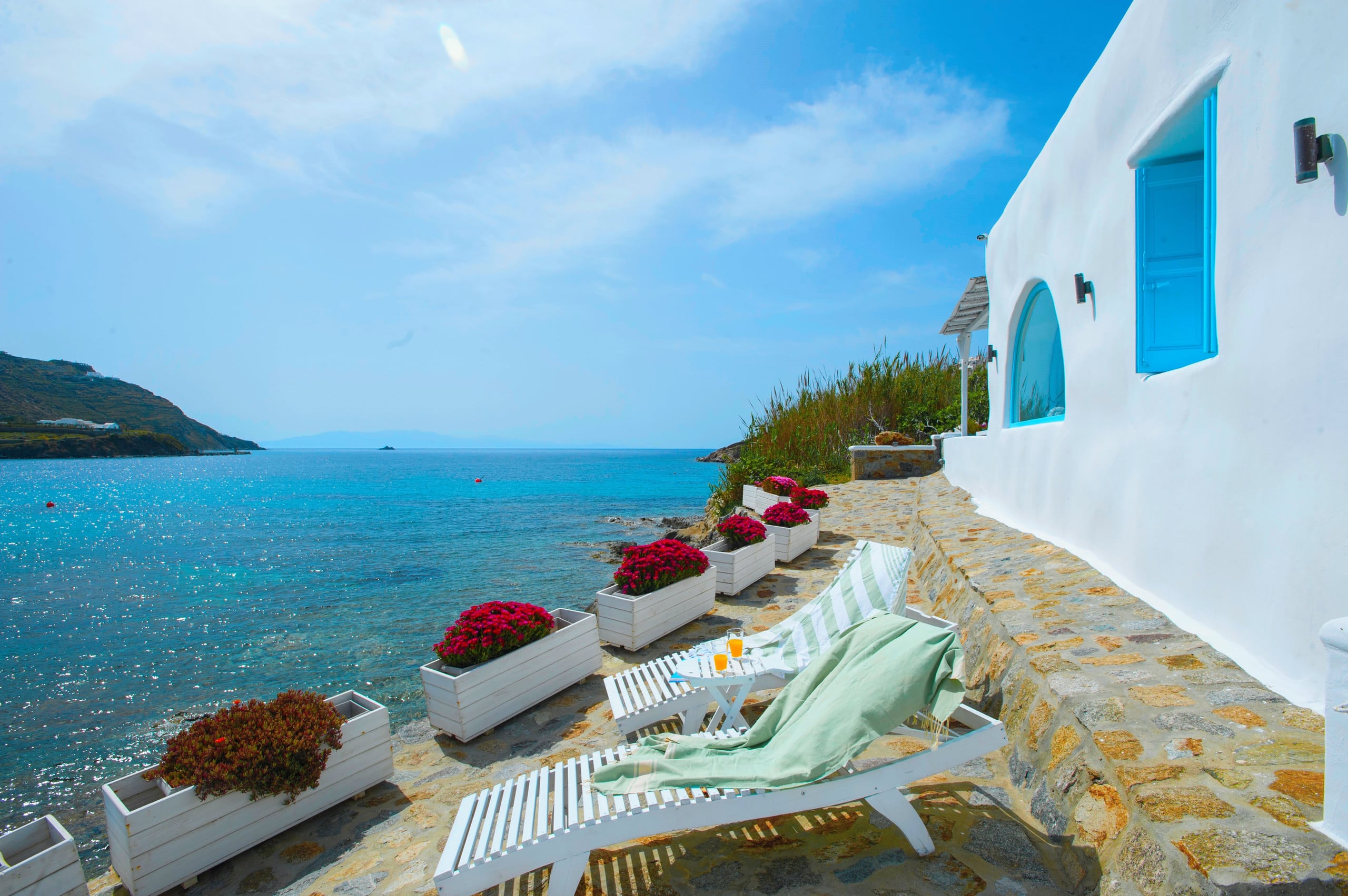 Endless BLUE Beachfront House +Jacuzzi+Parking 29