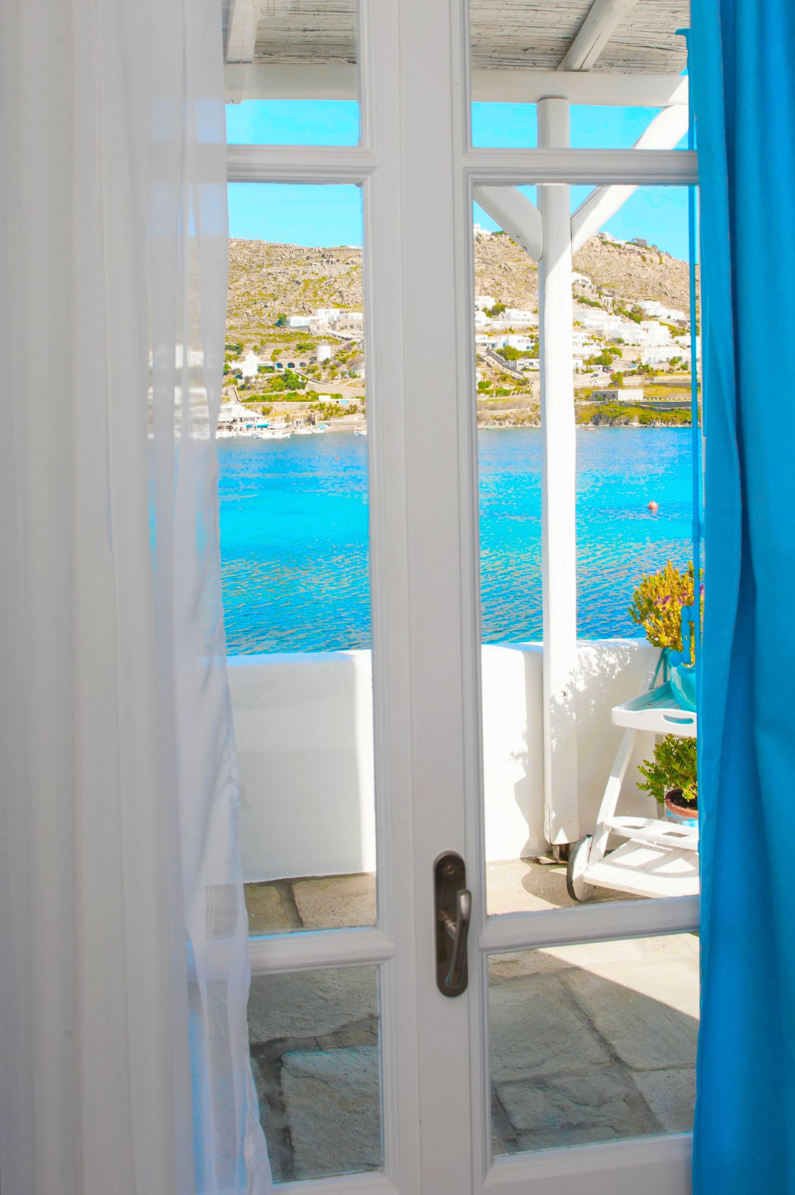 Endless BLUE Beachfront House +Jacuzzi+Parking 20
