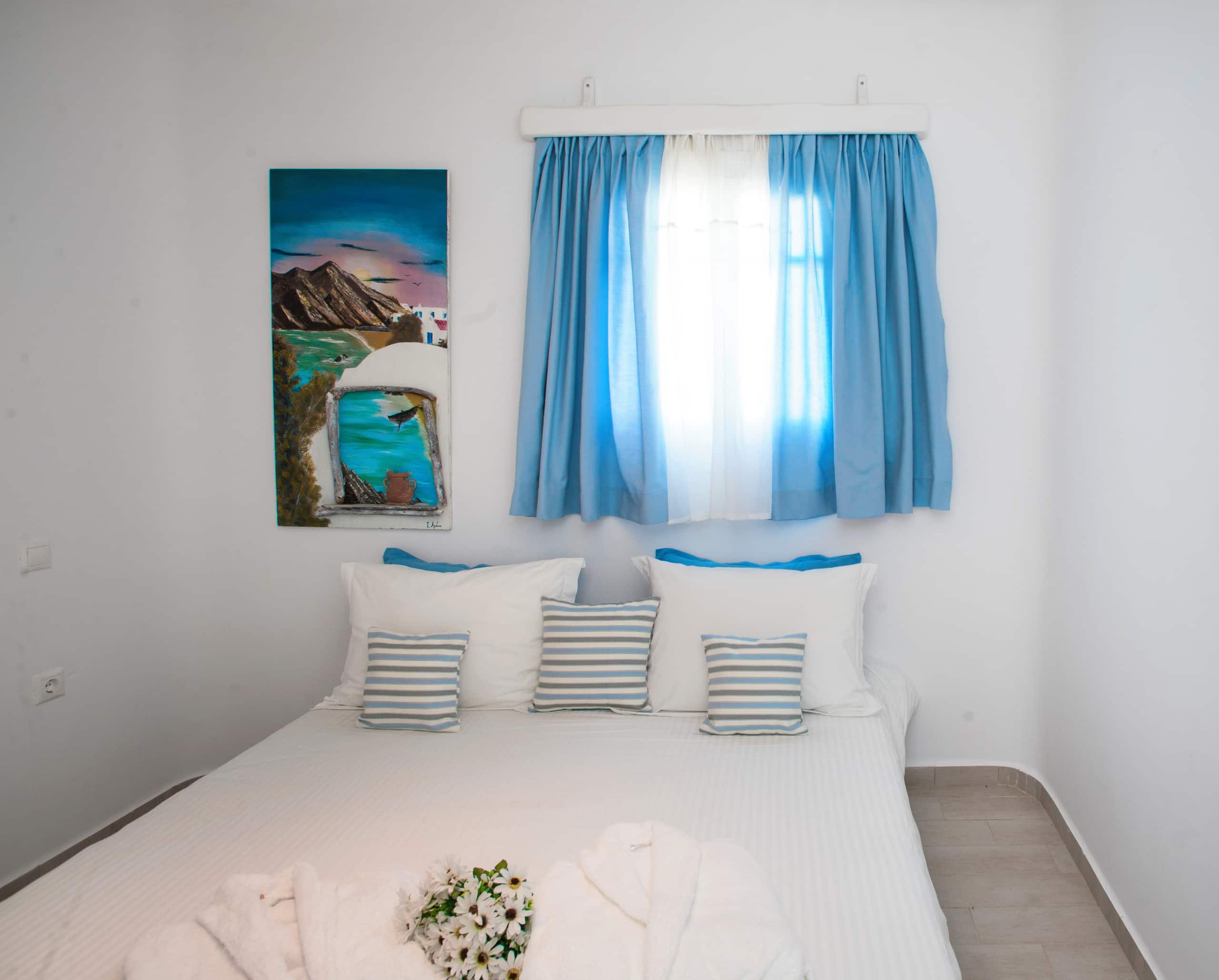 Endless BLUE Beachfront House +Jacuzzi+Parking 24