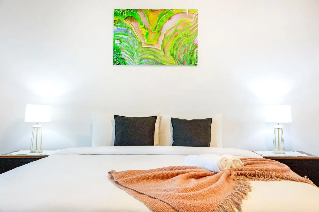 Zen Marina 1BR: Bayview ~ Private Balcony ~ Modern 9
