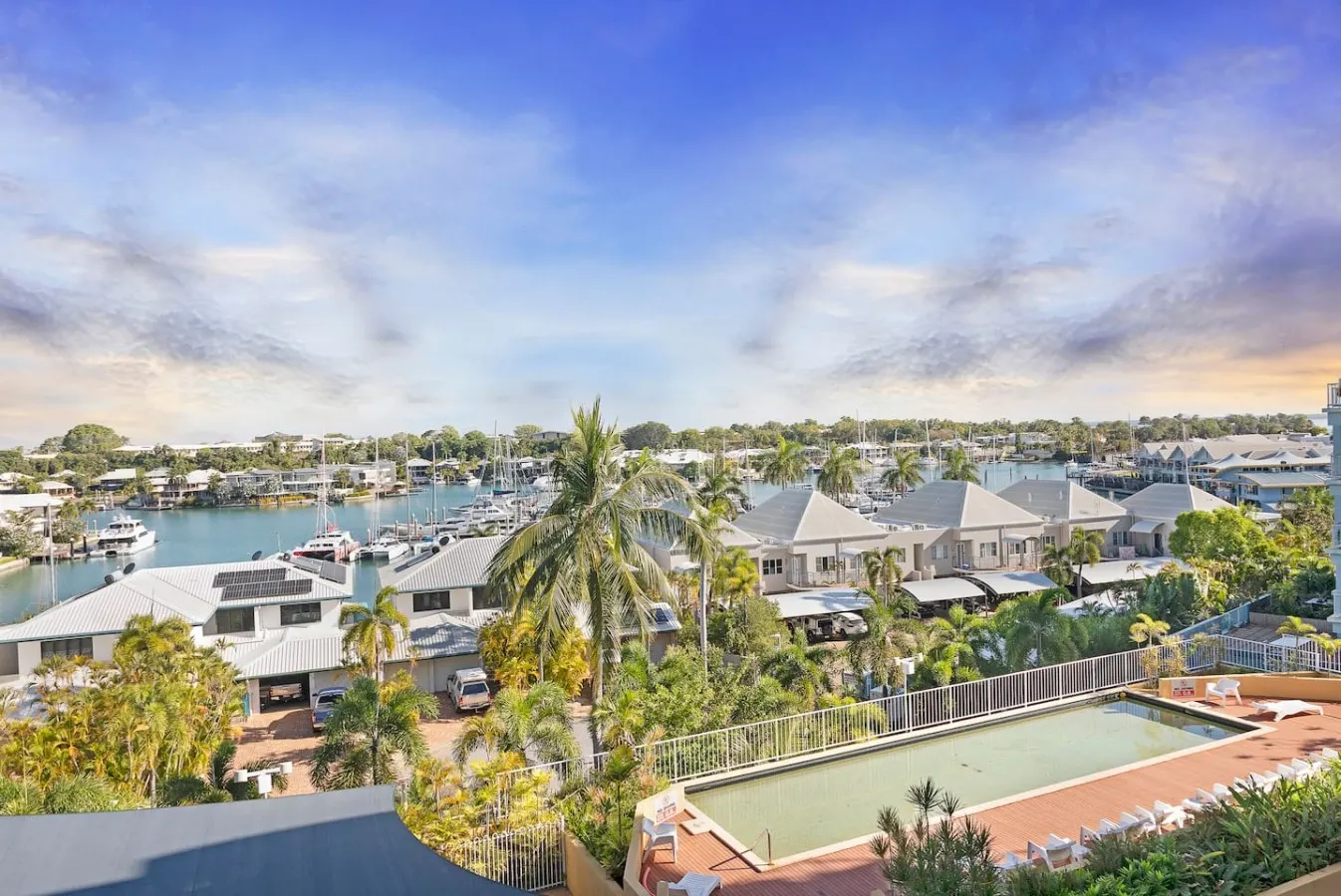 Zen Marina 1BR: Bayview ~ Private Balcony ~ Modern 13