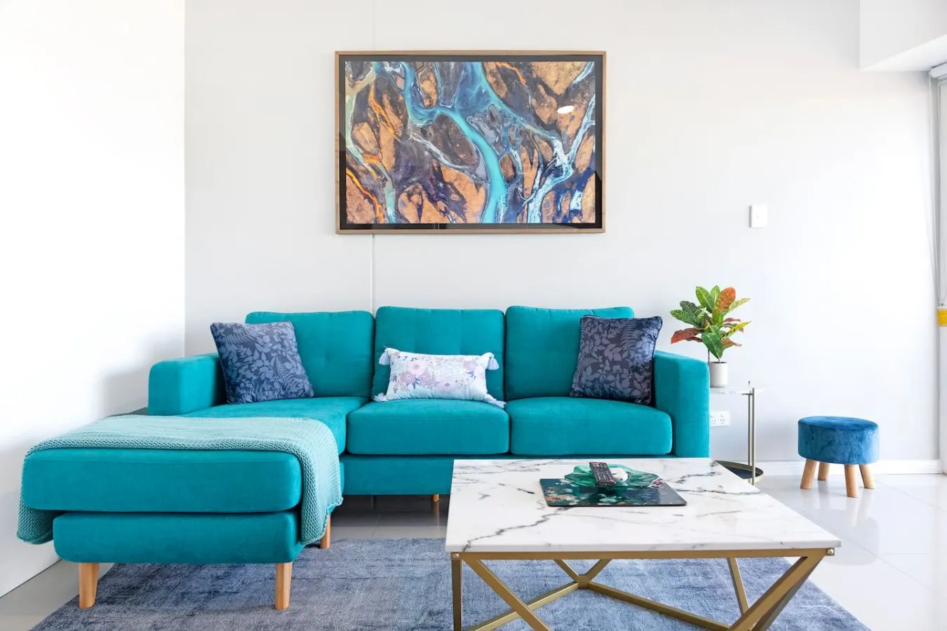Zen Marina 1BR: Bayview ~ Private Balcony ~ Modern 18