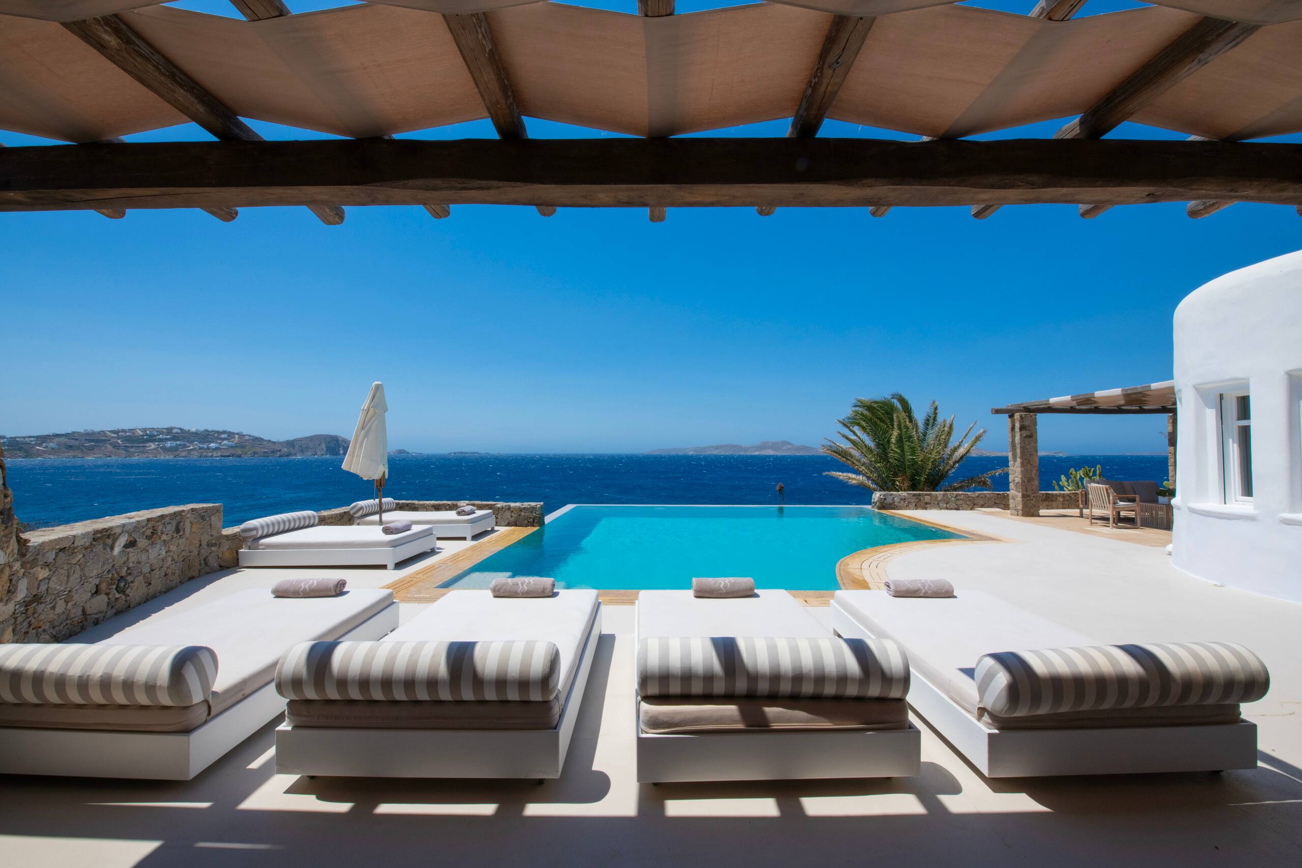 Topos Exclusive Mykonos - Kymothoe Villa 16